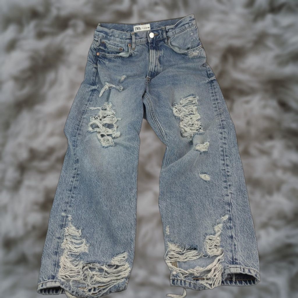 Zara VINTAGE? No. The Pepper Mom Zara Jeans Womens 8 High Rise 30x26 Blue Distressed Ripped Denim 100% Cotton Relaxed Straight Size 30" / US 8 / IT 44 - 1 Thumbnail