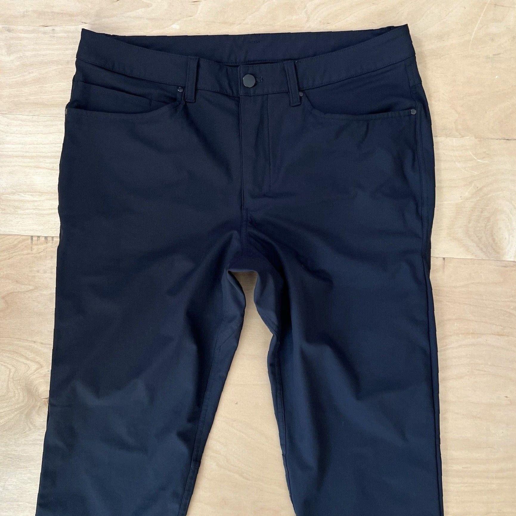Lululemon Lululemon ABC Pants 34 Black Athleisure Casual Workwear Sportswear Commission Pants Mens Straight Khakis 34in Inseam 27in Lightweight Size US 34 / EU 50 - 3 Thumbnail