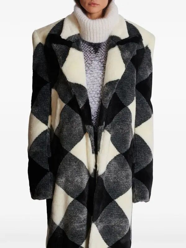 Balmain o1s1wg111025 Vichy Gingham Faux Fur Coat in Black/White Size XS / US 0-2 / IT 36-38 - 5 Thumbnail