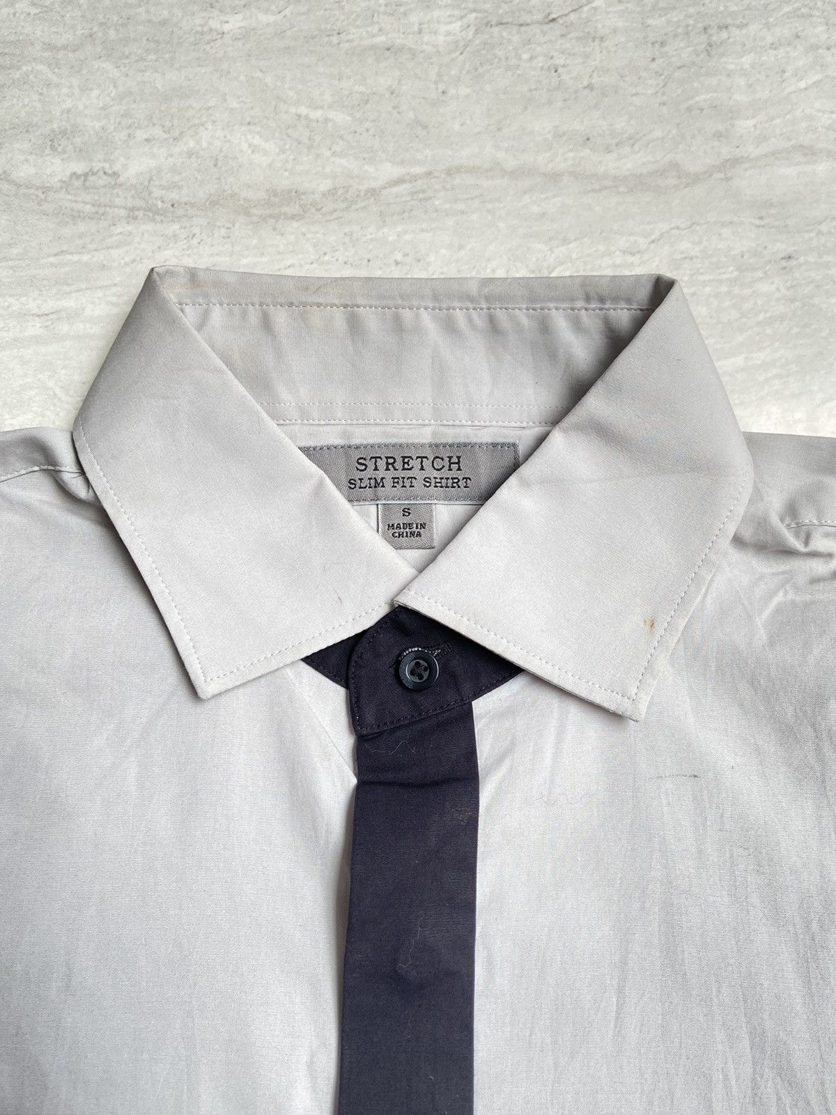 Uniqlo UNIQLO Grey Slim Fit Shirt Size US XS / EU 42 / 0 - 10 Thumbnail