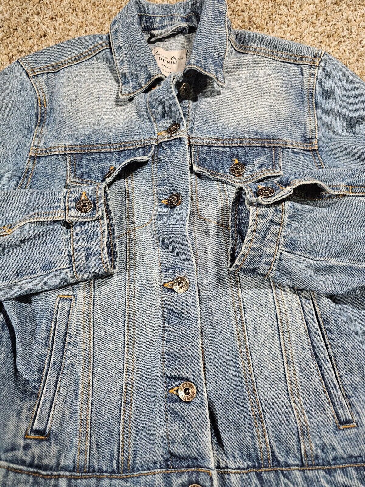 Designer Love Tree Denim Button Up jean jacket size Small Size S / US 4 / IT 40 - 2 Thumbnail