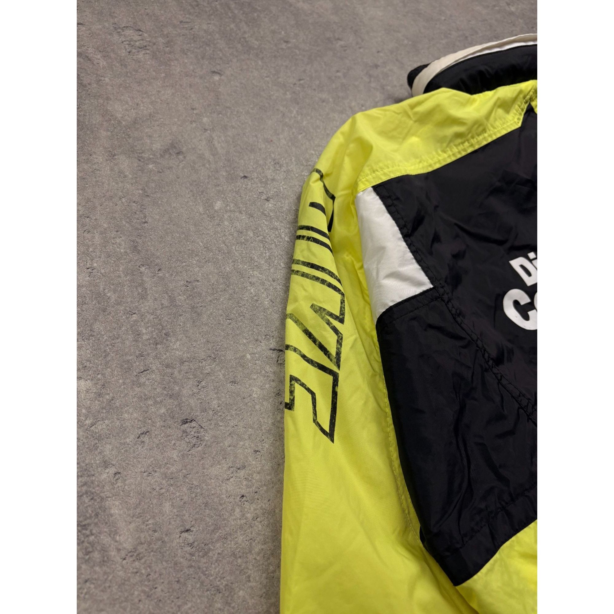 Nike Nike Borussia Dortmund BVB 09 Womens Vintage Windbreaker Jac Size XS / US 0-2 / IT 36-38 - 6 Thumbnail
