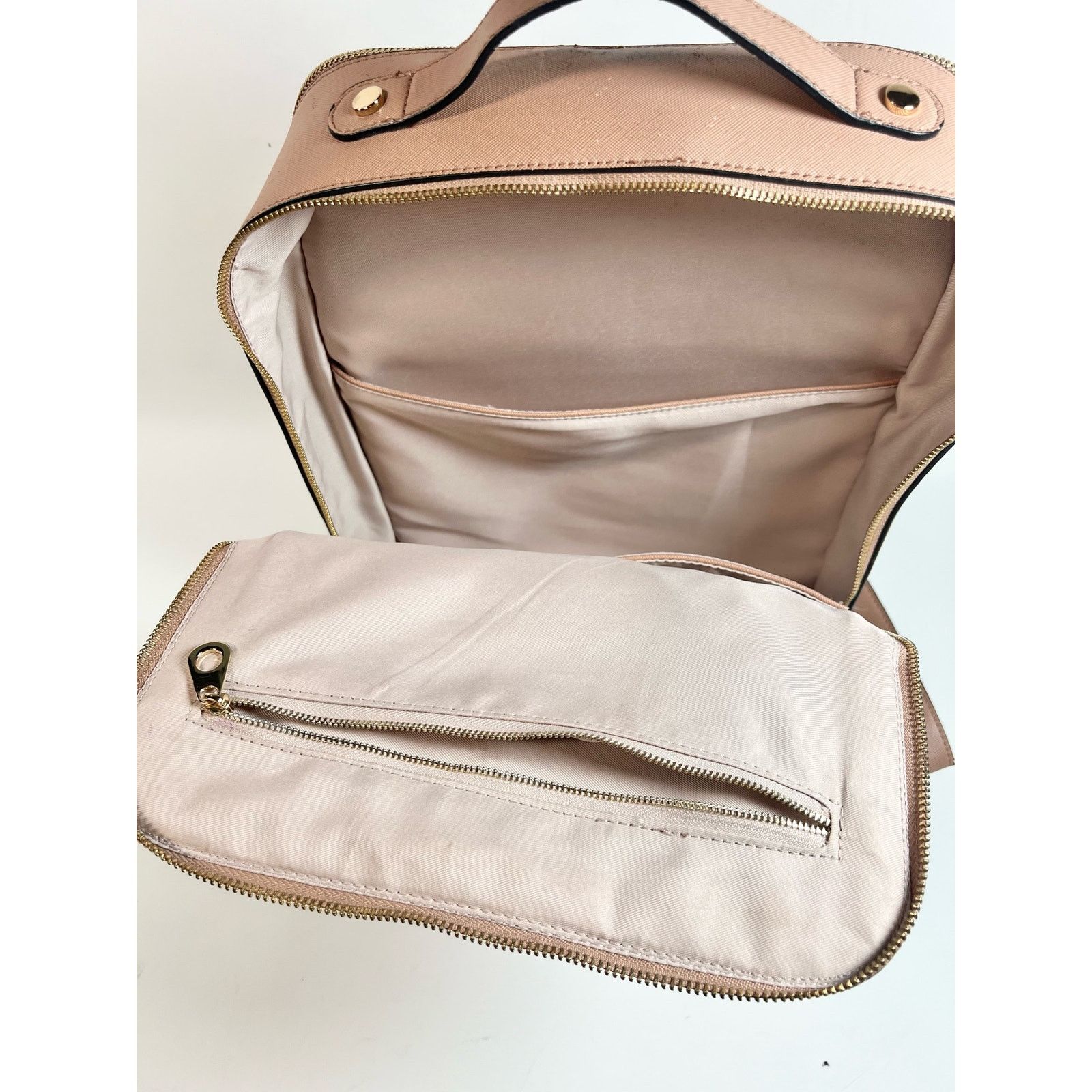Designer Calpak Kaya 15 inch Laptop Backpack in Caramel $118 Size ONE SIZE - 12 Thumbnail