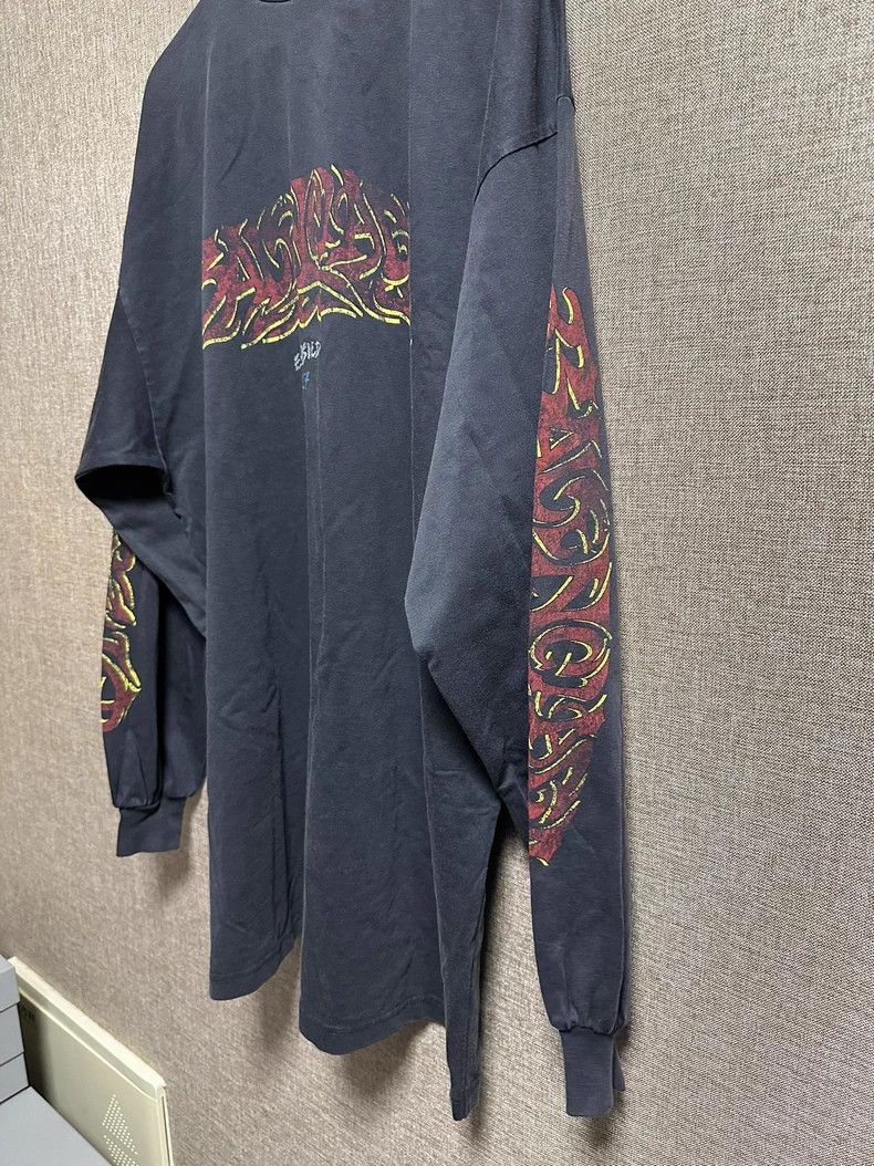 Balenciaga Balenciaga Flame Retro Distressed Long Sleeve T-Shirt Size US M / EU 48-50 / 2 - 3 Thumbnail