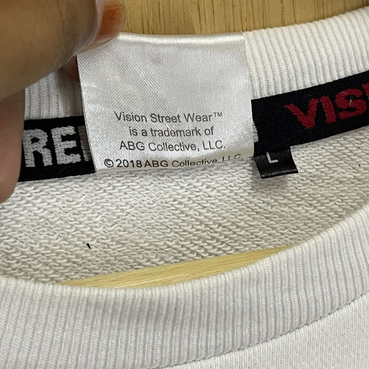 Vision Streetwear Vision Streetwear Crewneck Sweatshirt Baggy Size L Size US L / EU 52-54 / 3 - 10 Thumbnail