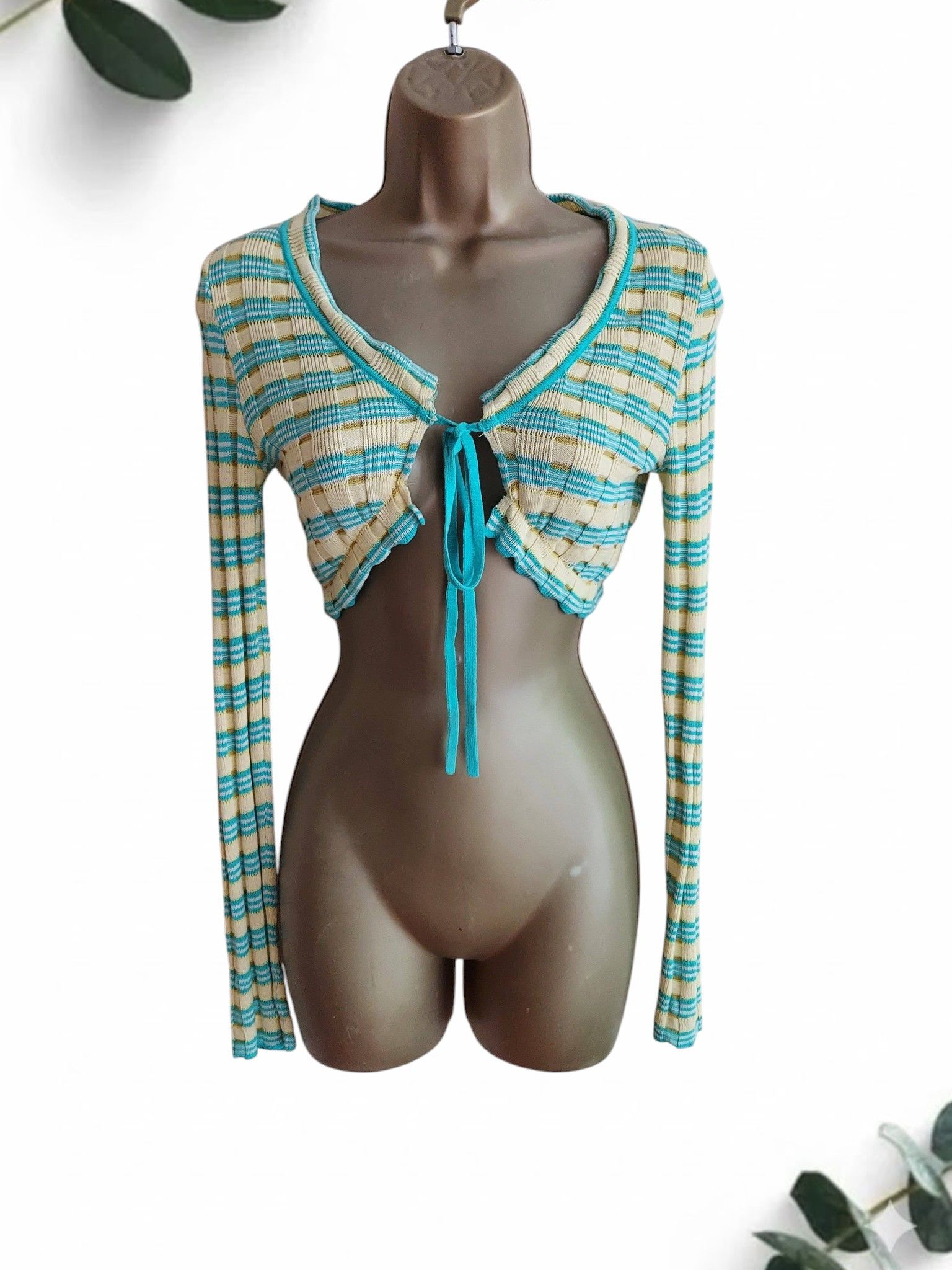 Urban Outfitters URBAN OUTFITTERS vintage style bolero XS Size XS / US 0-2 / IT 36-38 - 1 Thumbnail