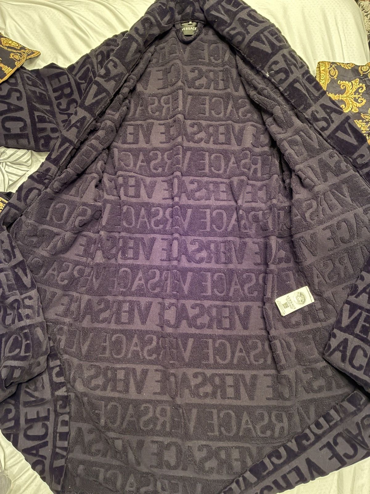 Versace Versace I ♡ Baroque Bathrobe Size US M / EU 48-50 / 2 - 3 Thumbnail