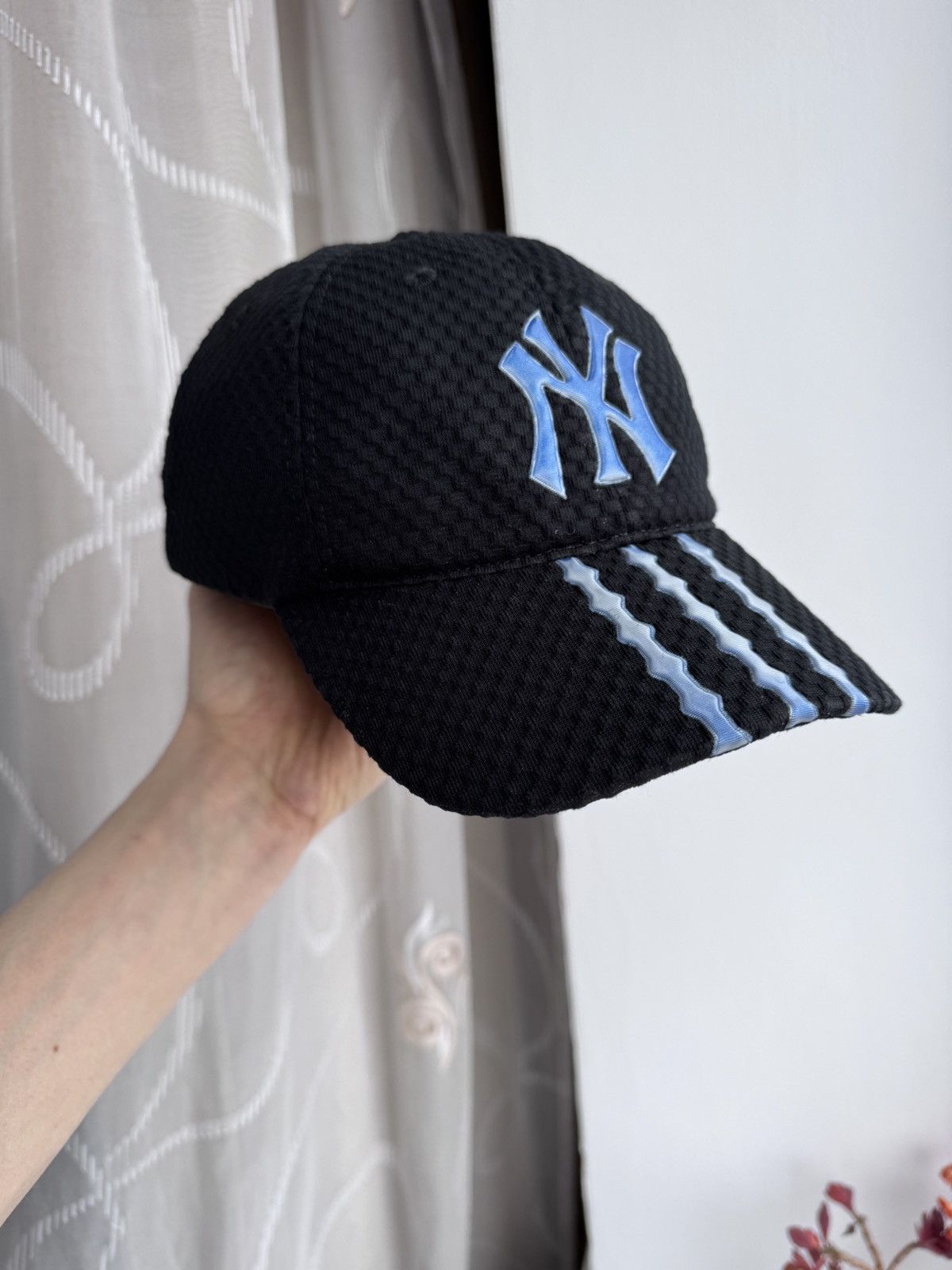 Adidas Vintage Adidas New York Yankees Cap Black Mesh Rare Hat NY Size ONE SIZE - 2 Thumbnail