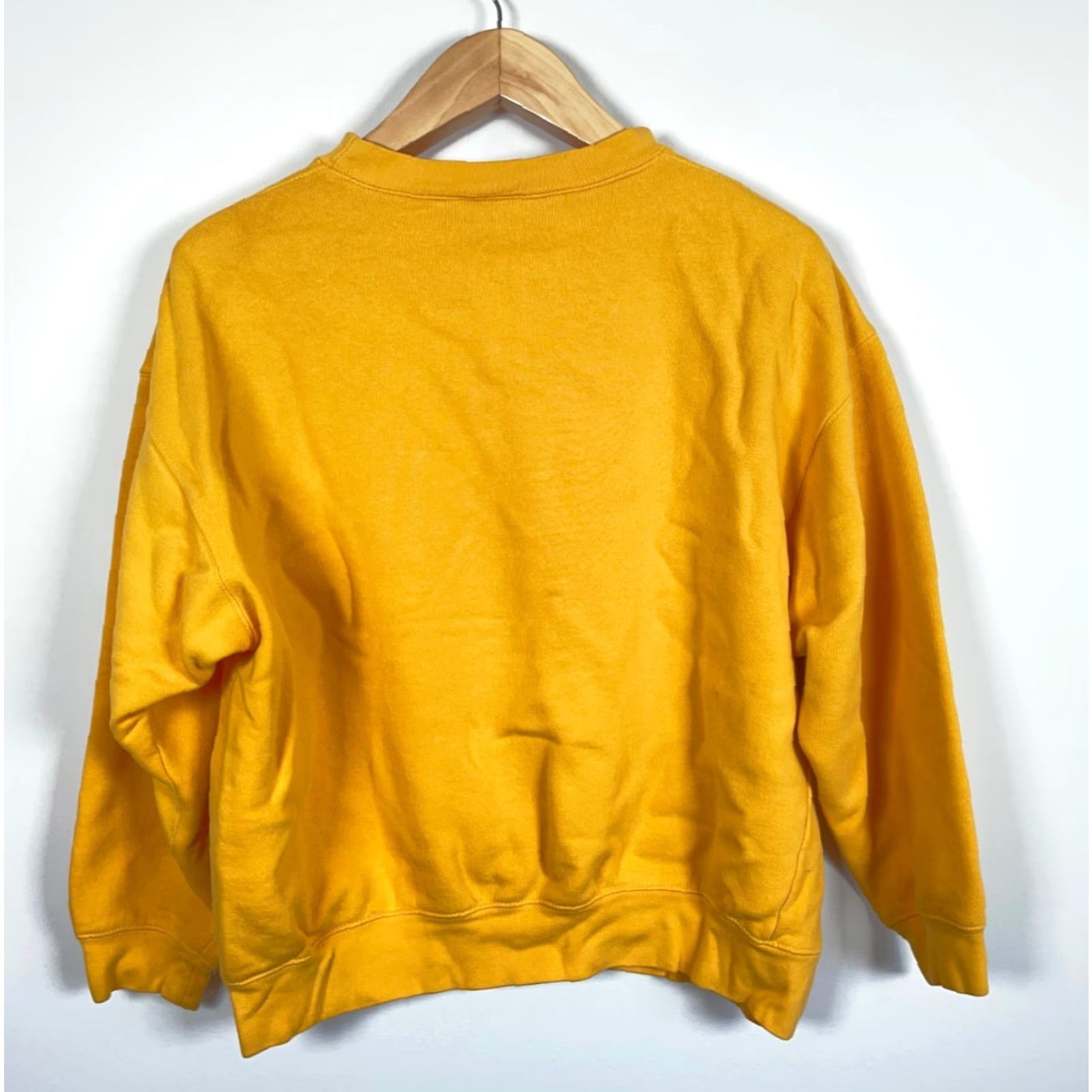 Vintage VINTAGE St. John's Bay Sweatshirt Boxy Fit Crewneck Yellow Gold Men L Sweatshirt Size US L / EU 52-54 / 3 - 2 Thumbnail