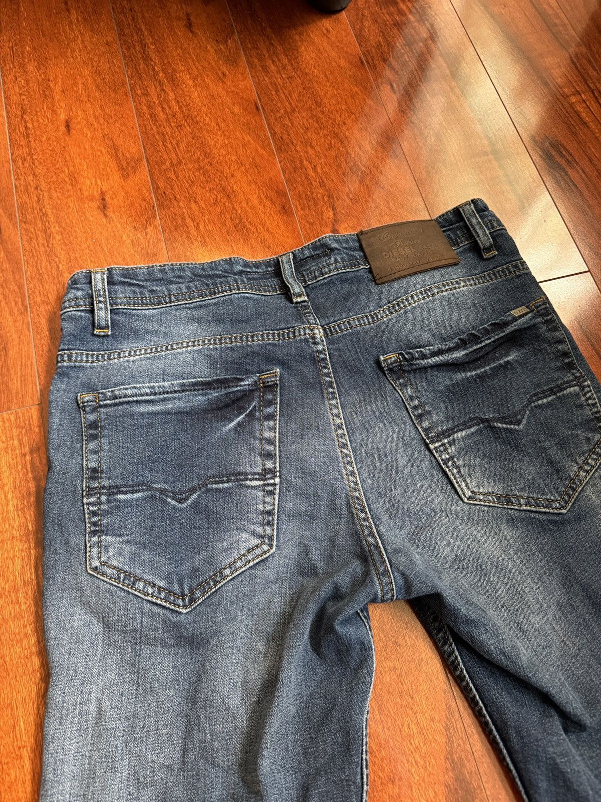 Diesel Vintage Diesel Thrashed Blue Jeans Size US 30 / EU 46 - 7 Thumbnail