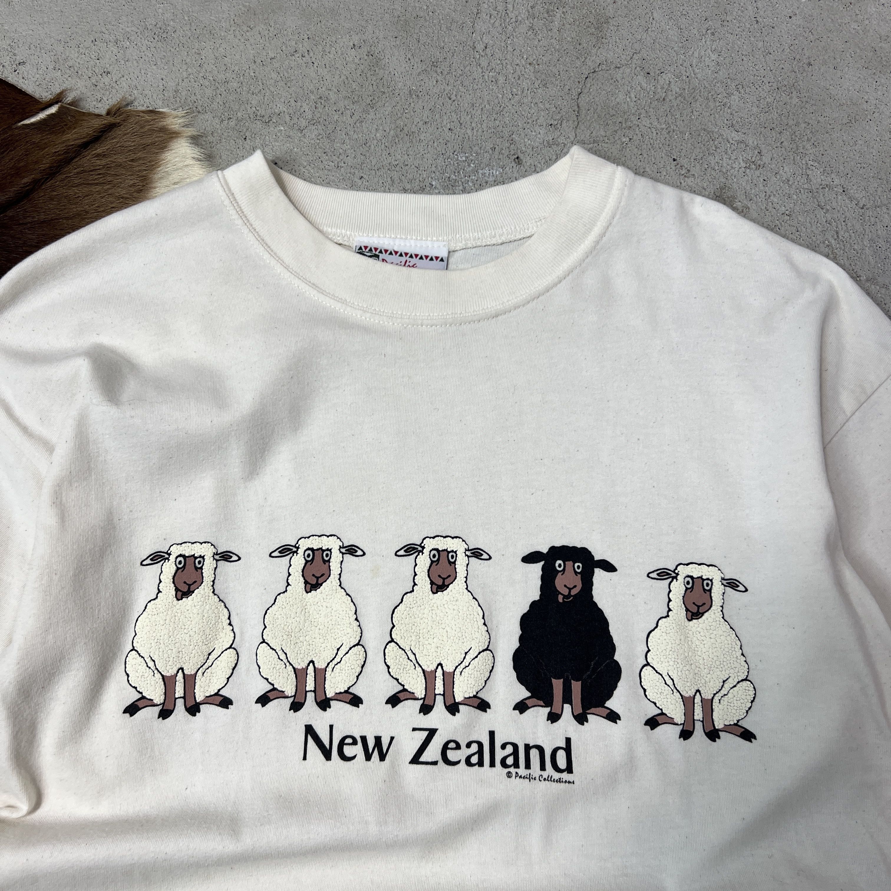 Vintage Vintage Streetwear Old School New Zealand Sheep T-shirt 90s Size US M / EU 48-50 / 2 - 2 Thumbnail