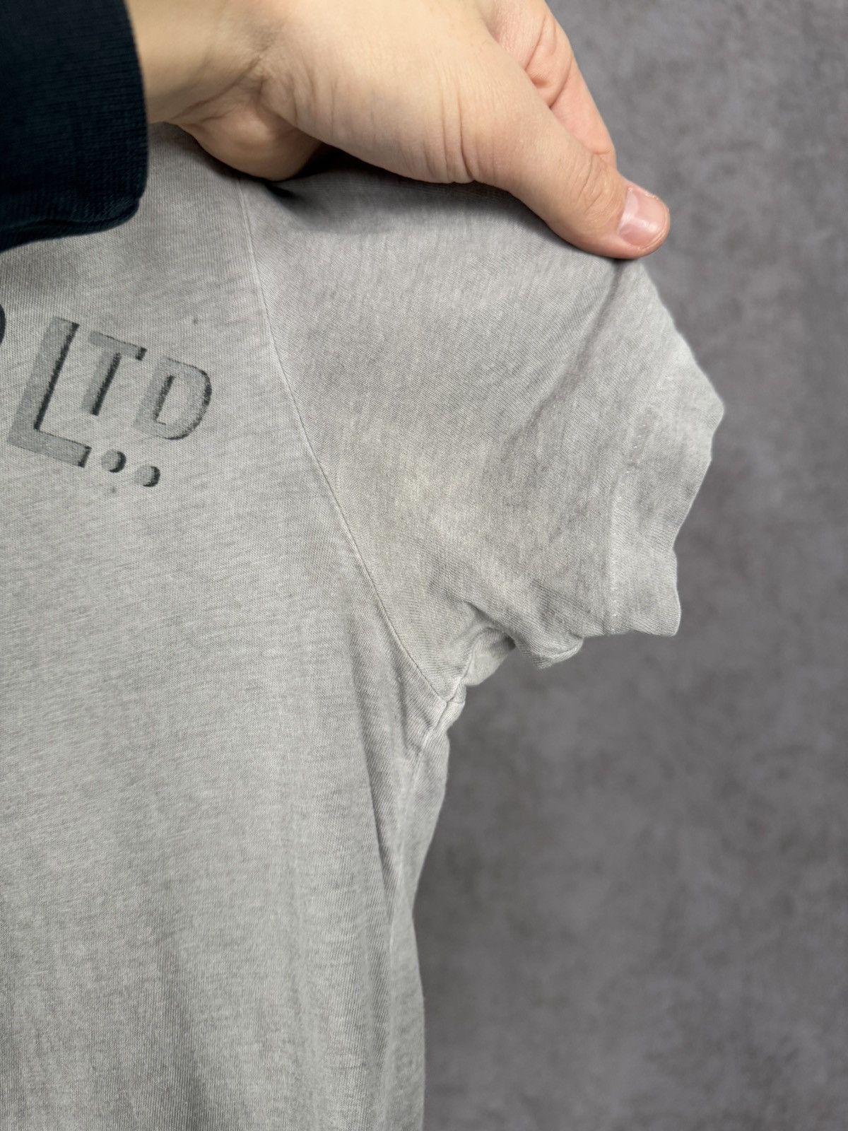 Allsaints Allsaints designer center logo tee Size US L / EU 52-54 / 3 - 8 Thumbnail