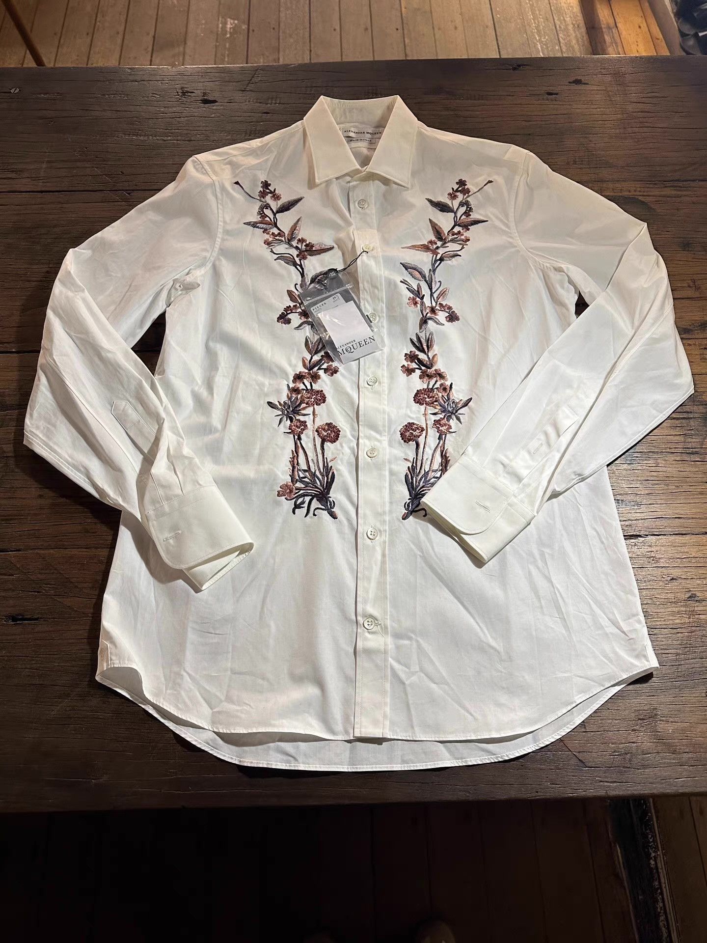 Alexander McQueen Alexander McQueen 17SS Floral Embroidered Shirt Ｑ25 Size US M / EU 48-50 / 2 - 1 Thumbnail