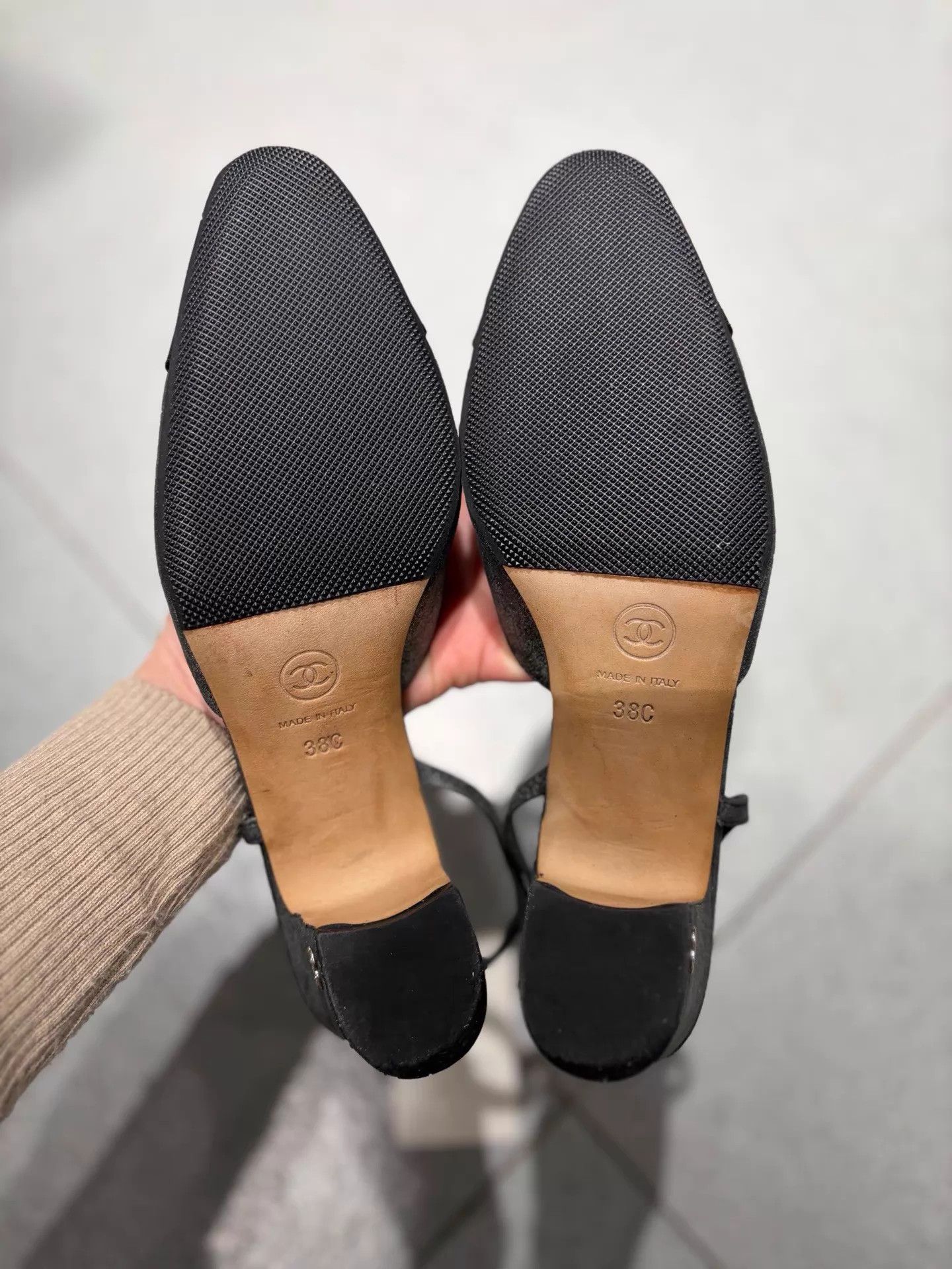 Chanel Chanel Charcoal Pearlized Classic Heeled Sandals 99 New 38 Size US 7.5 / IT 37.5 - 5 Thumbnail