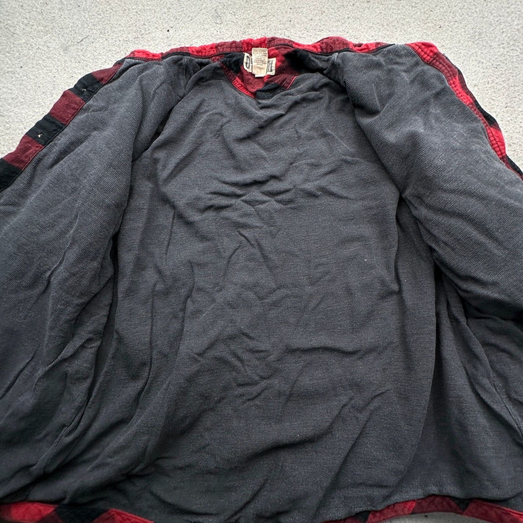 Duluth Trading Company Duluth Trading Co Free Swingin Waffle-Lined Buffalo Check Flannel Shirt Large Mens L Red Black Plaid Button-Up Size US L / EU 52-54 / 3 - 7 Thumbnail