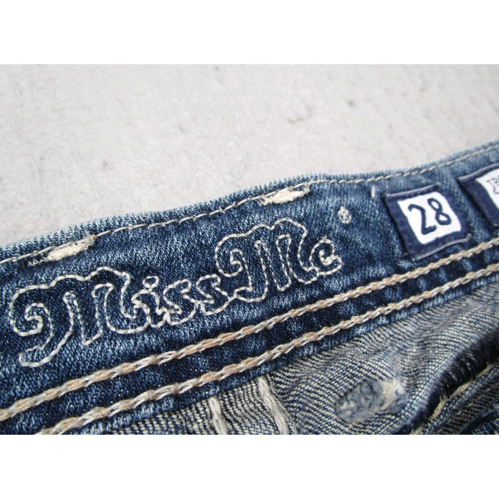 Miss Me Miss Me Jeans Women 28 Blue Low Rise Easy Boot Bedazzled Denim 28x33 JP5117-4 Size 28" / US 6 / IT 42 - 3 Thumbnail