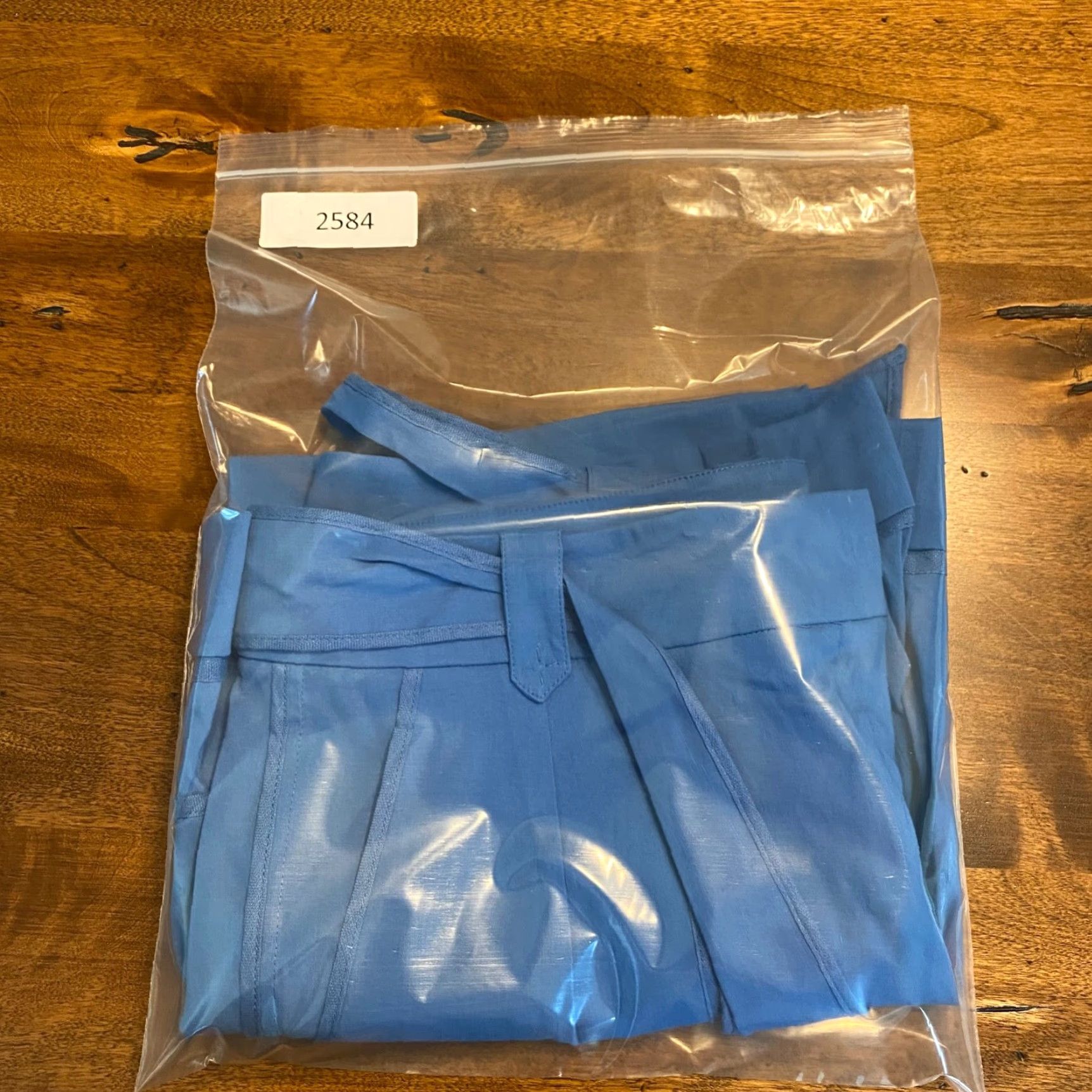 Elie Tahari Elie Tahari Shorts Women US 10 Blue Belted Laced 5" Pockets Designer Linen Blend Size 32" / US 10 / IT 46 - 4 Thumbnail