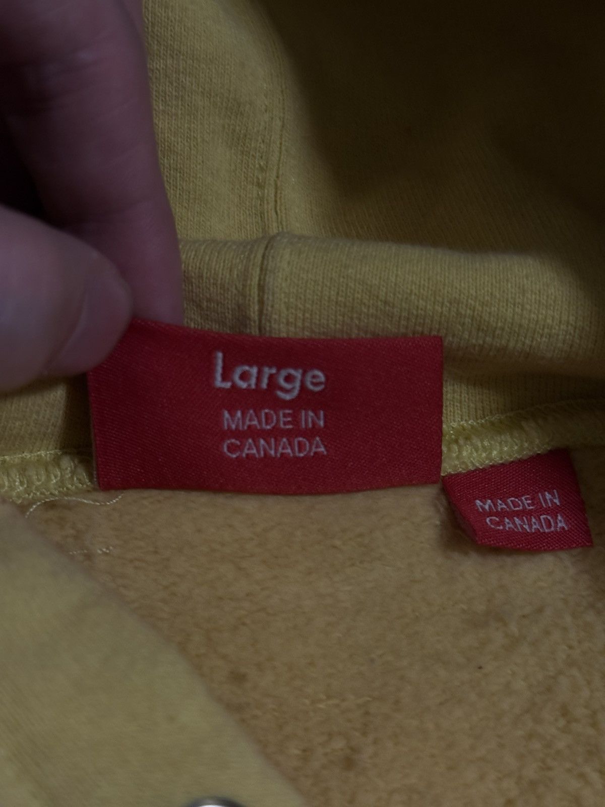 Supreme Yellow Supreme Hoodie Size Large Pre Owned Wash Stain Size US L / EU 52-54 / 3 - 8 Thumbnail