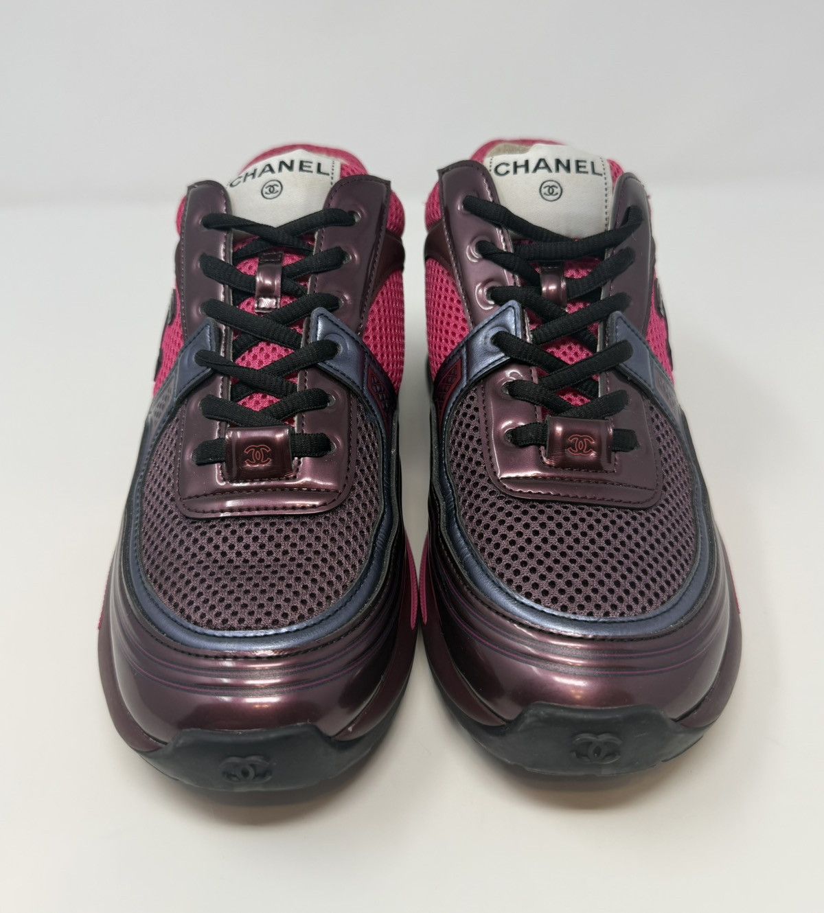 Chanel Chanel CC Low Top Trainer Sneaker Pink/Burgandy Size US 8 / IT 38 - 2 Thumbnail