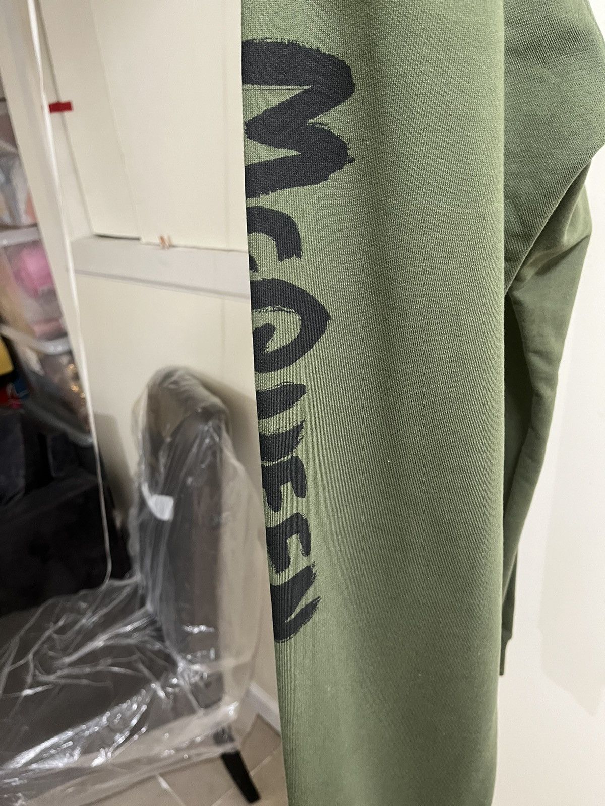 Alexander McQueen Alexander McQueen Graffiti Logo Jogger Pant Sz M Size US 32 / EU 48 - 4 Thumbnail