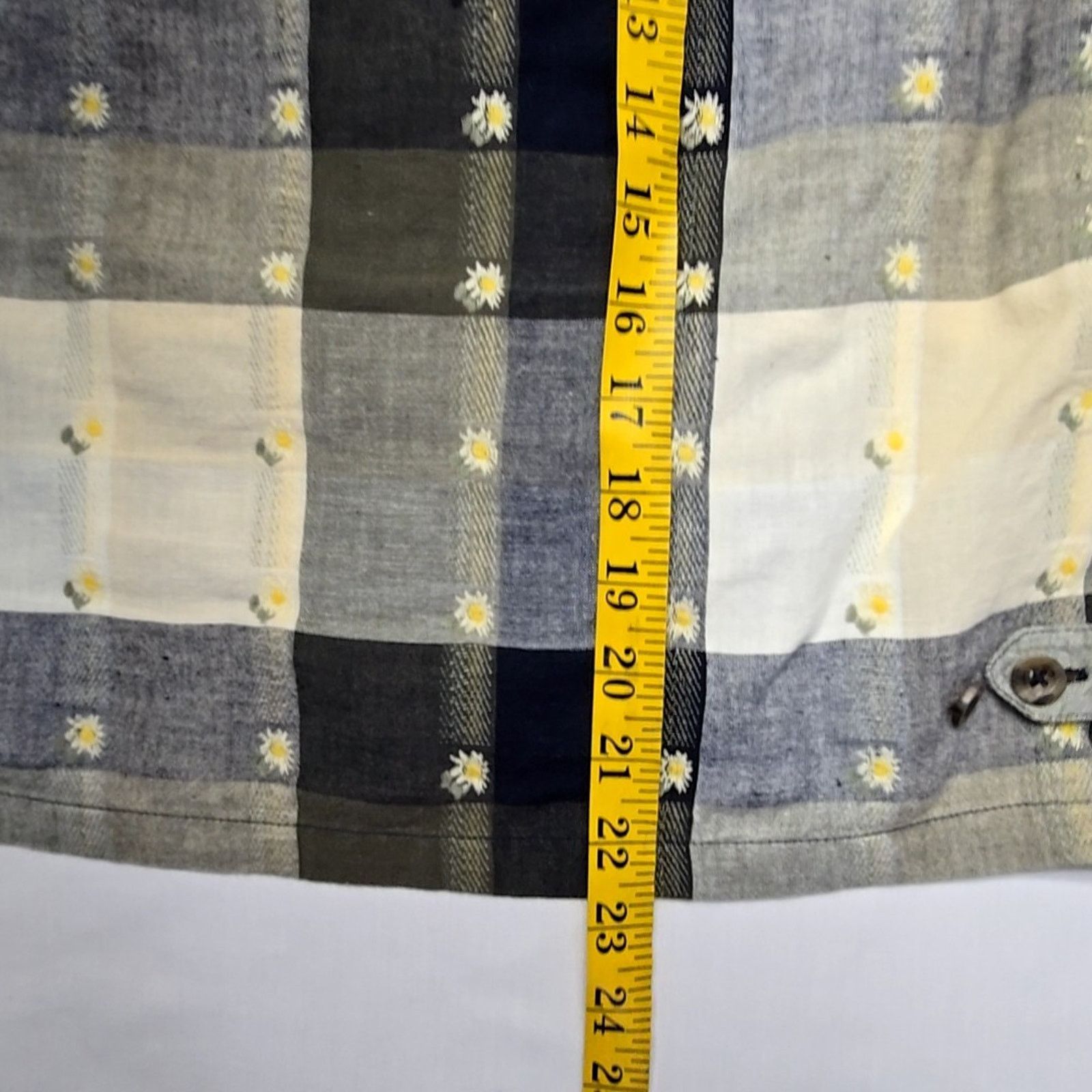 Other Christopher & Banks Plaid Button-Down Flower Floral M Shirt Size S / US 4 / IT 40 - 8 Thumbnail