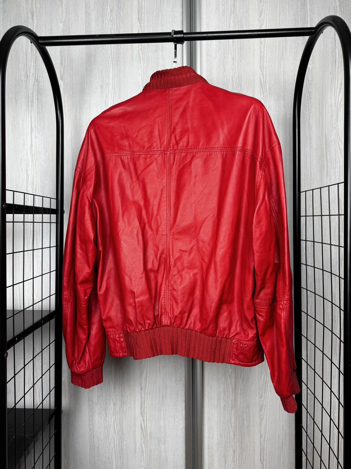 Gimo's Gimo’s red real leather bomber jacket vintage Size US L / EU 52-54 / 3 - 8 Thumbnail