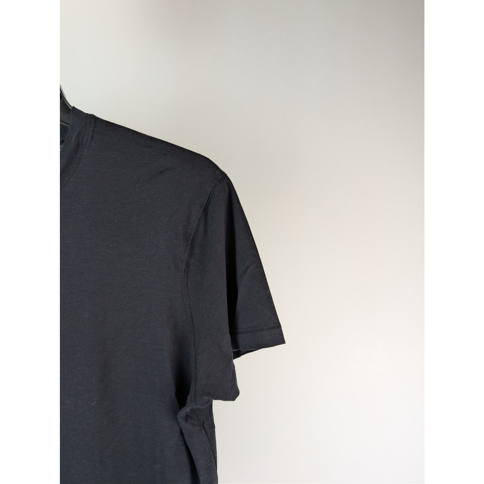Tom Ford o1rshd1 CC20 Short Sleeve Crewneck T-Shirt in Black Size US M / EU 48-50 / 2 - 5 Thumbnail