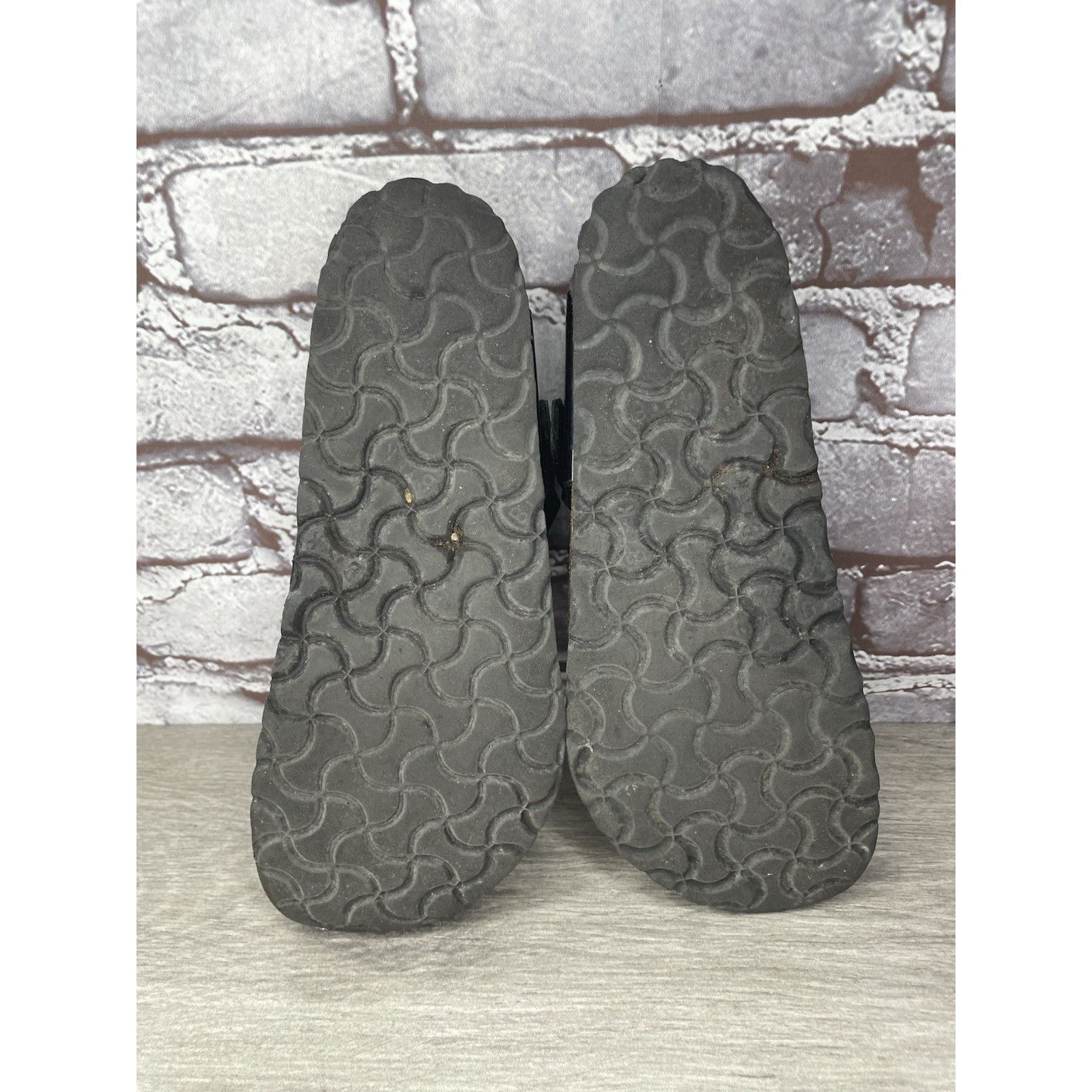 Birkenstock BIRKENSTOCK Gizeh Black Patent Leather Thong Cork Sandals Wo Size US 6.5 / IT 36.5 - 10 Thumbnail
