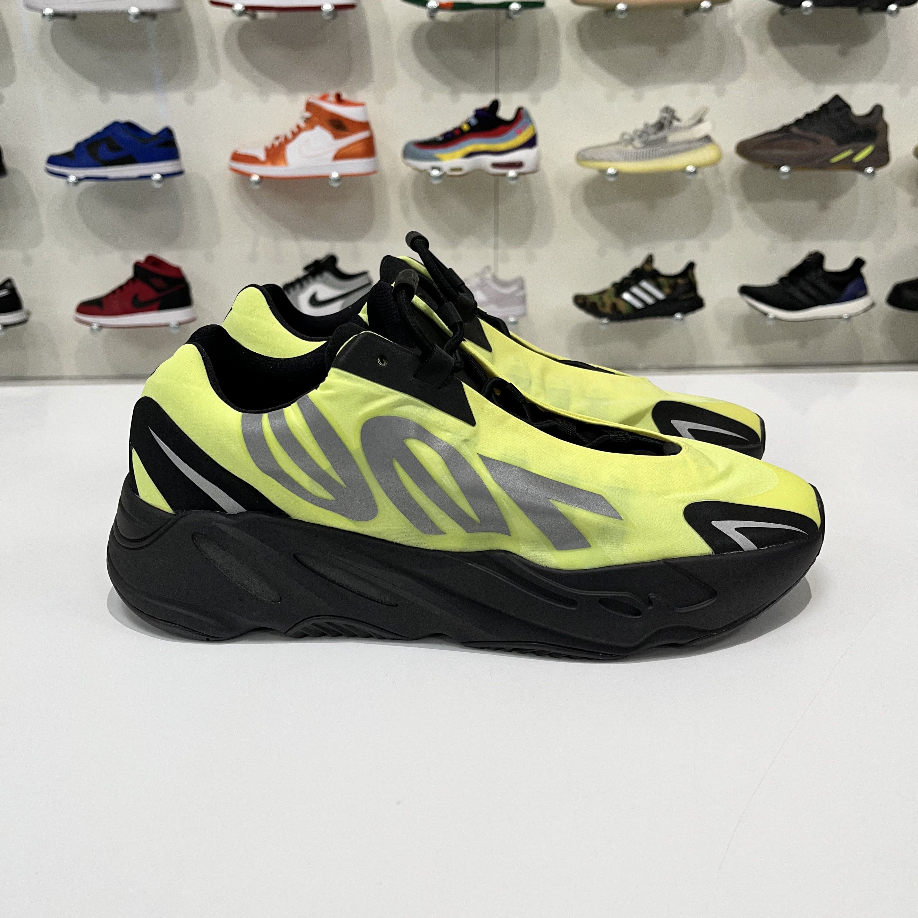 Adidas Adidas Yeezy Boost 700 Mnvn Phosphor Size US 12.5 / EU 45-46 - 7 Thumbnail