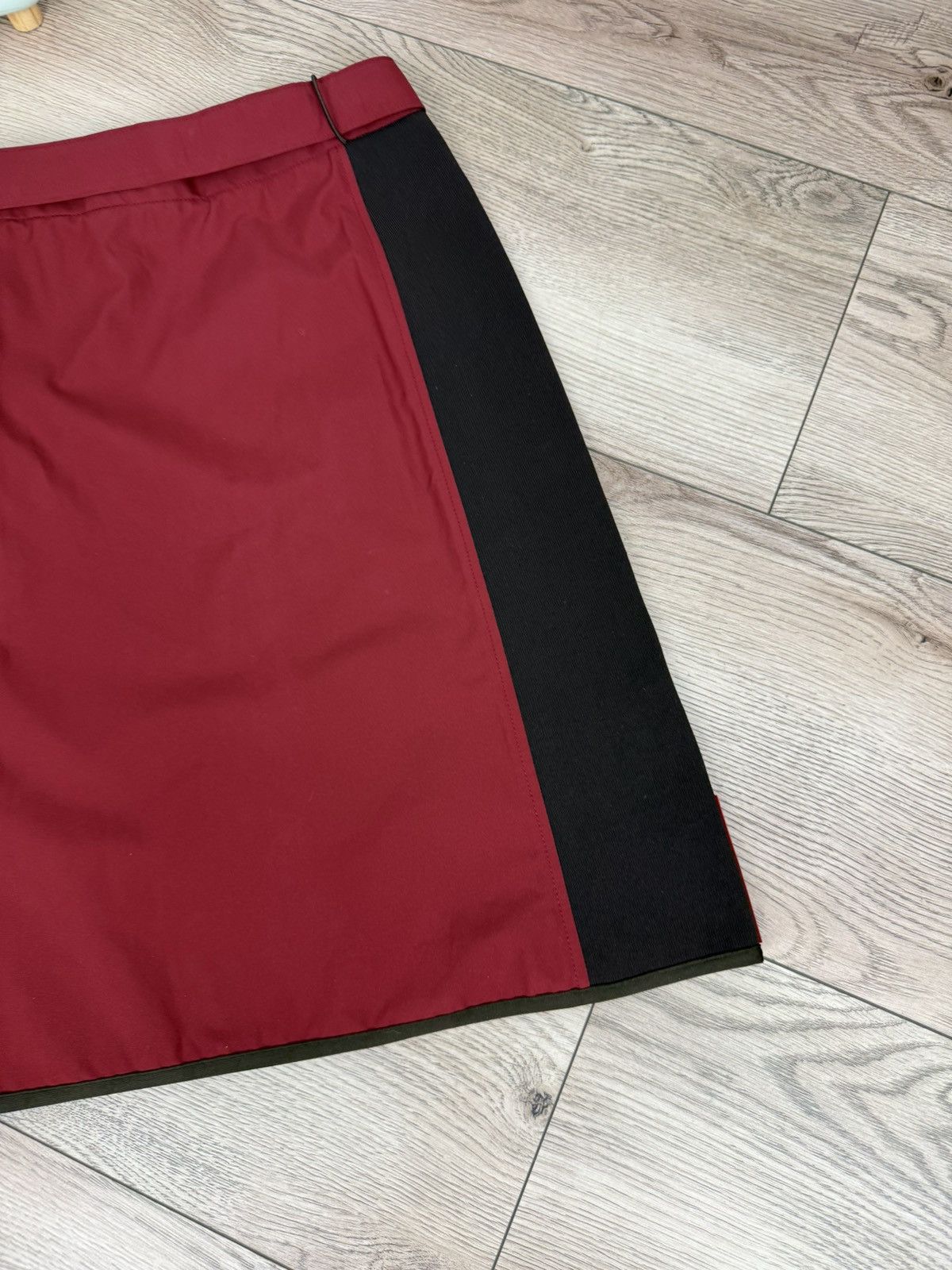Prada Prada Red Tab Vintage logo y2k avant gardeskirt Size 28" / US 6 / IT 42 - 11 Thumbnail