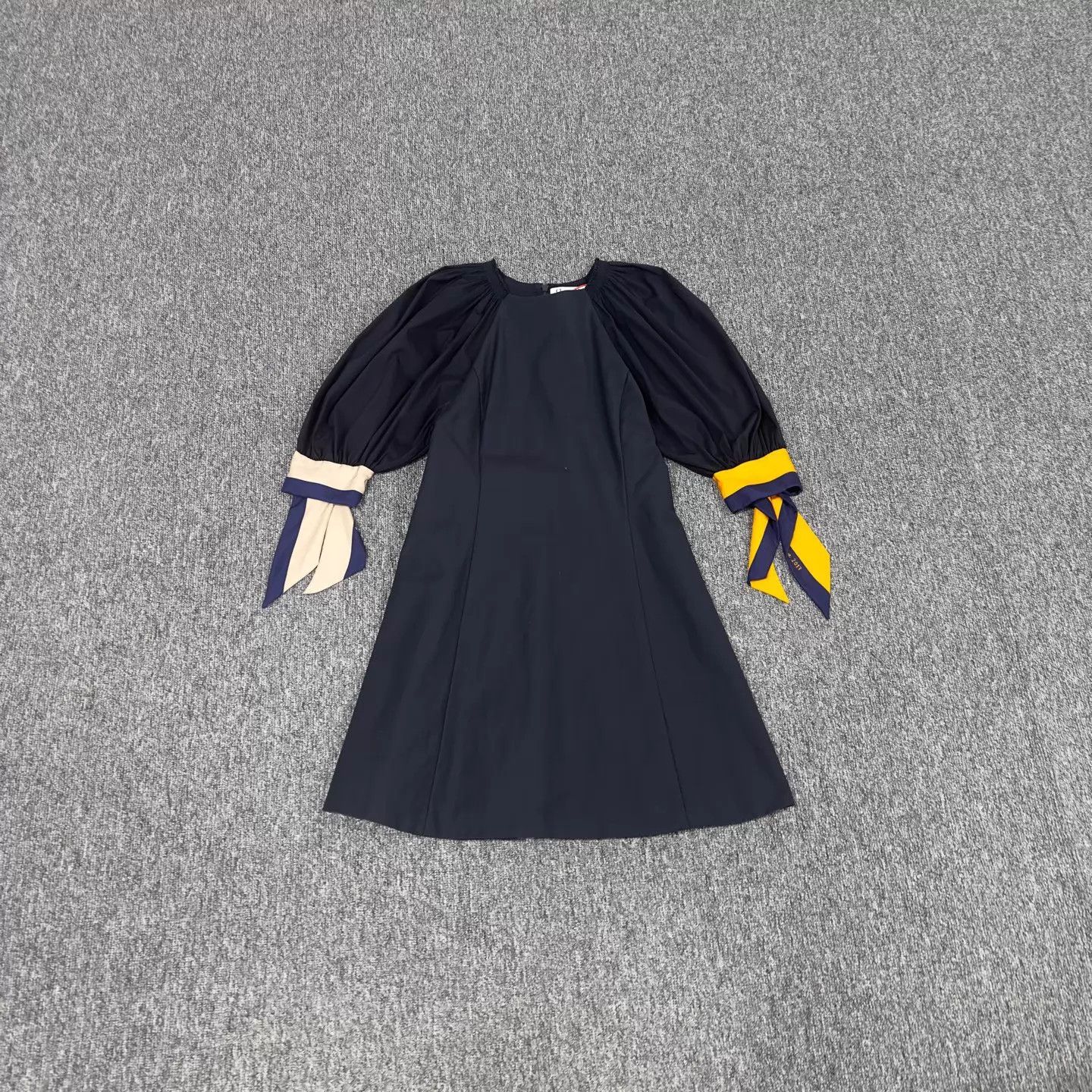 Dior Dior Navy Blue Silk Puff Sleeve Bow Dress Size 36 MINT Size XS / US 0-2 / IT 36-38 - 1 Thumbnail