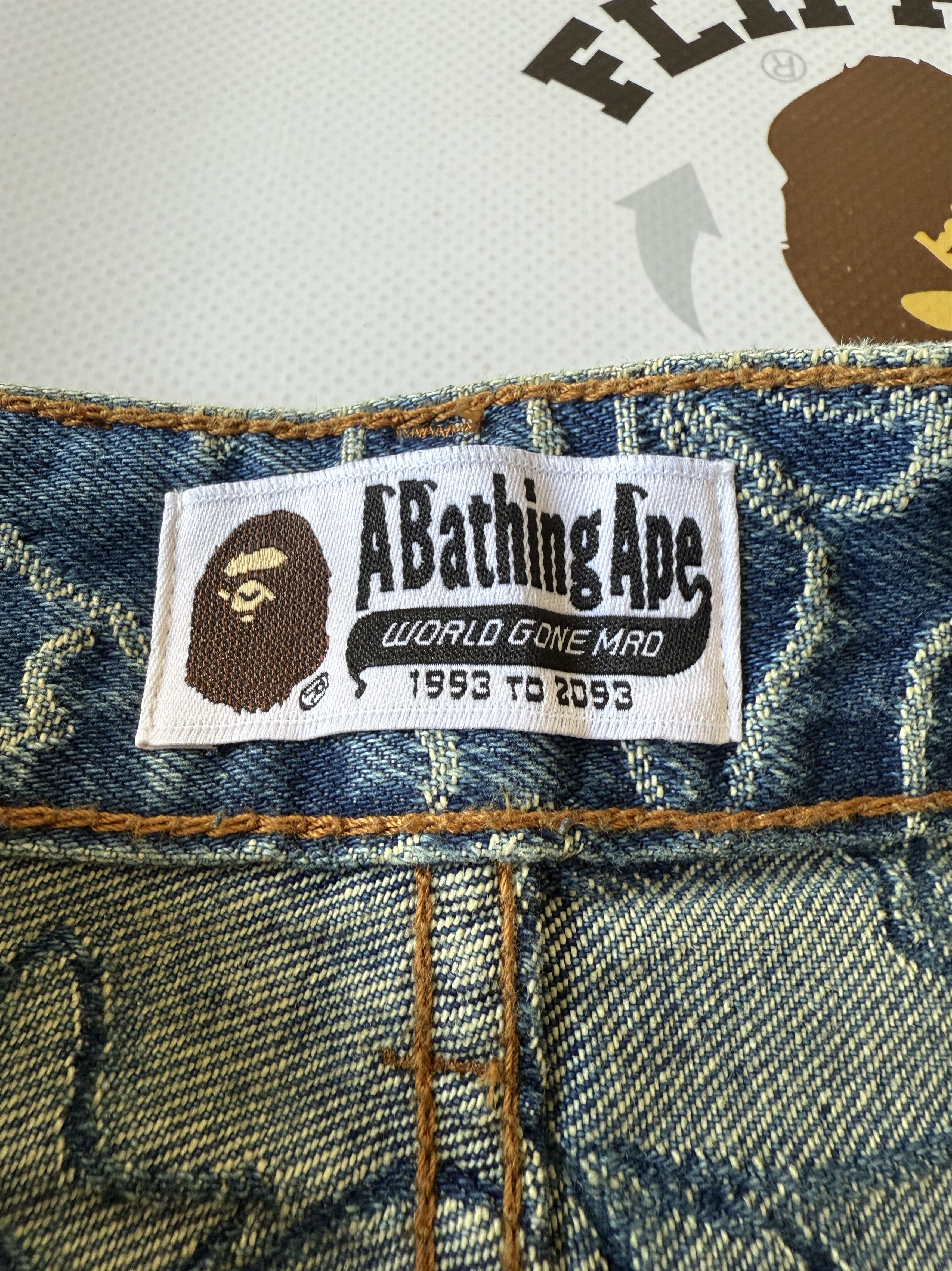 Bape LINE CAMO JACQUARD ONE POINT RELAXED FIT 13OZ DENIM PANTS Size US 31 - 13 Thumbnail