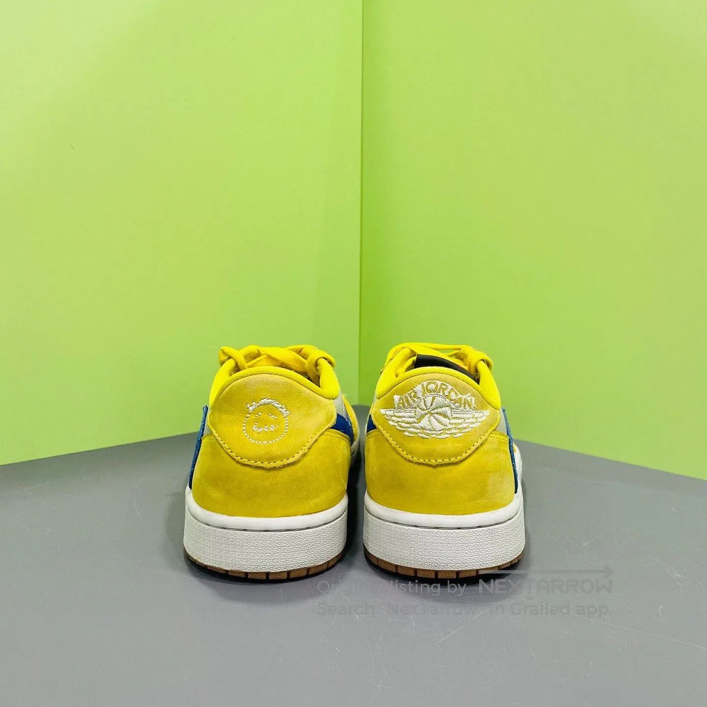 Travis Scott TS AJ1 Reverse Swoosh Canary. Size US 9.5 / EU 42-43 - 6 Thumbnail