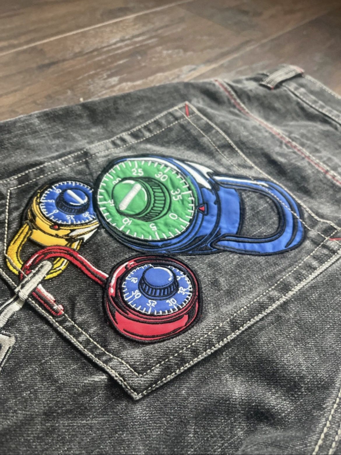 Affliction vtg raw blue jnco jort jorts skate Size US 34 / EU 50 - 4 Thumbnail