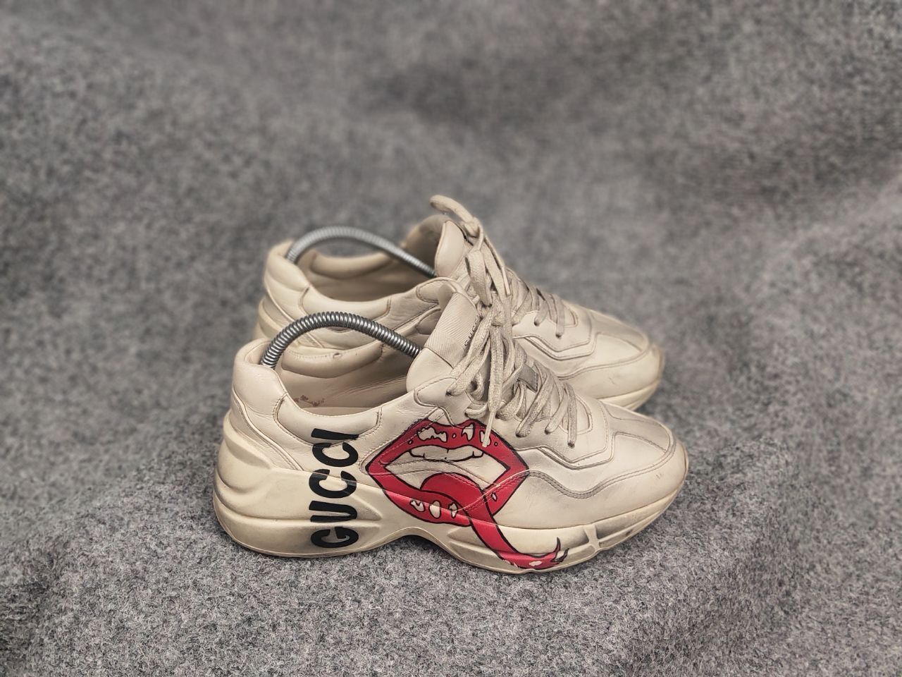Gucci Gucci Authentic Cream Leather Mouth Print Rhyton Sneakers Size US 9 / IT 39 - 6 Thumbnail