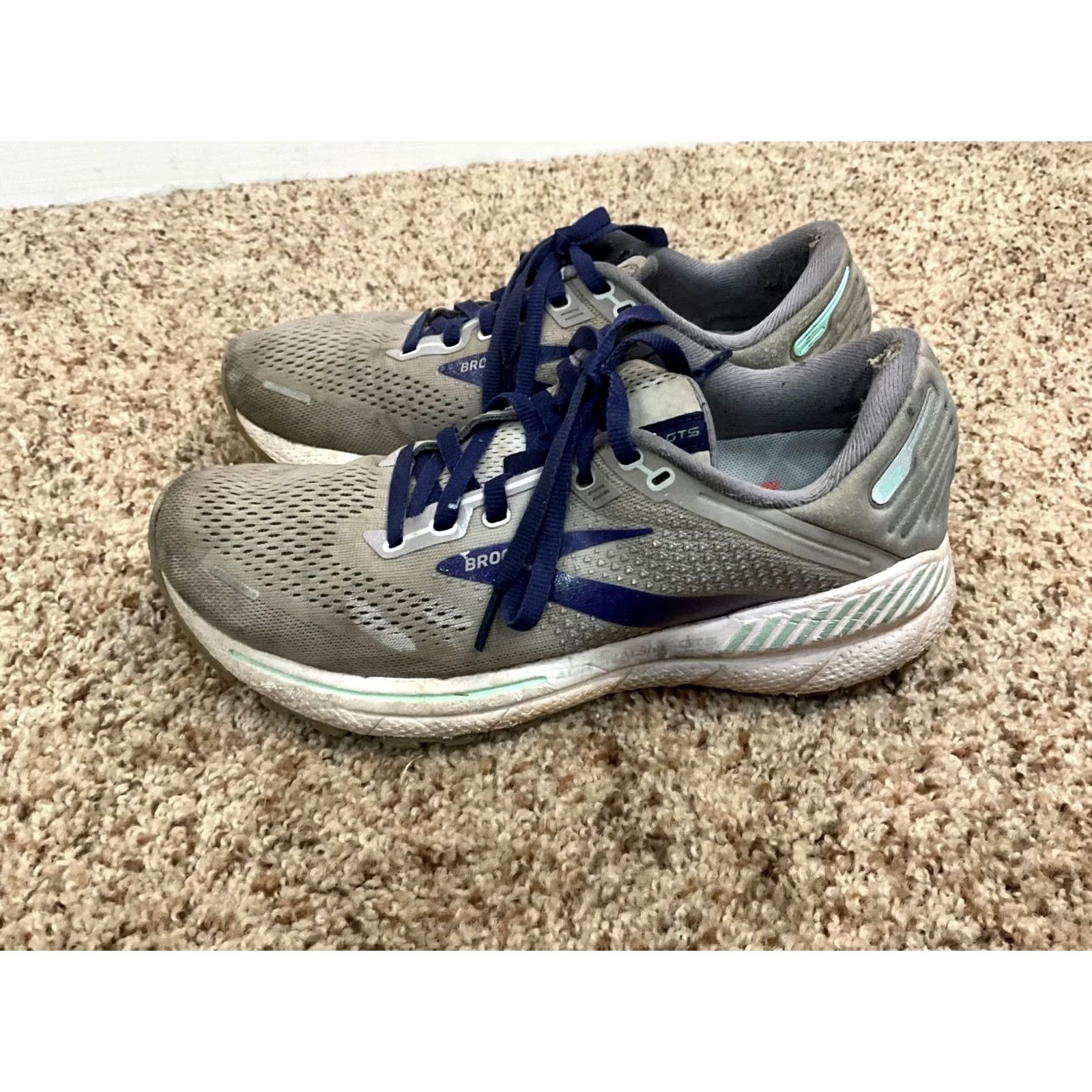 Brooks Brooks Adrenaline GTS 22 Gray - Size 8.5 - Women - Sneaker - Lace Up - Rubber Outsole - Running & Jogging - Casual - Solid Gray Size US 9 / IT 39 - 3 Thumbnail