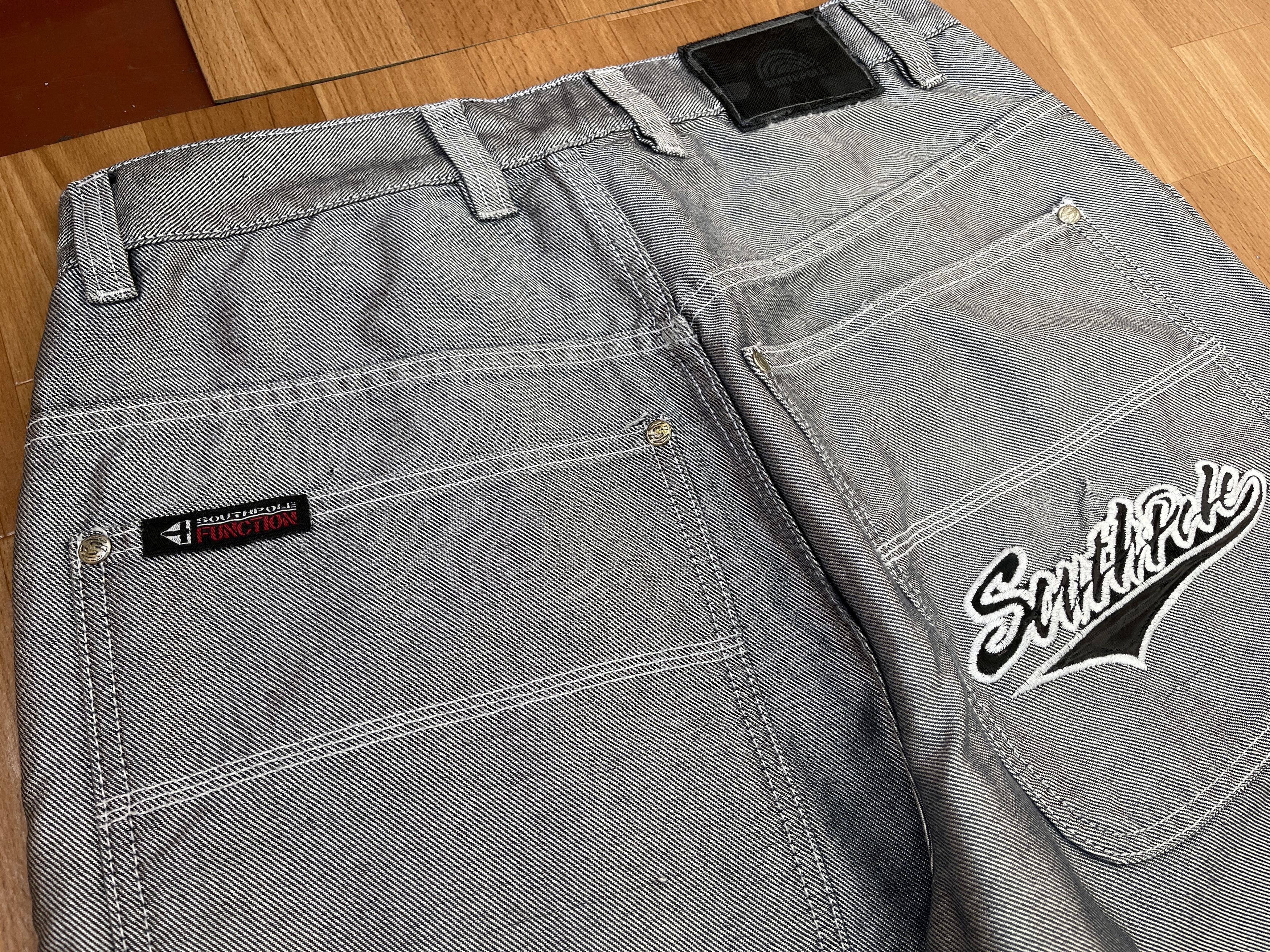 Southpole Southpole jeans, shiny gray silver vintage baggy, 90s Y2K 30 Size US 30 / EU 46 - 6 Thumbnail