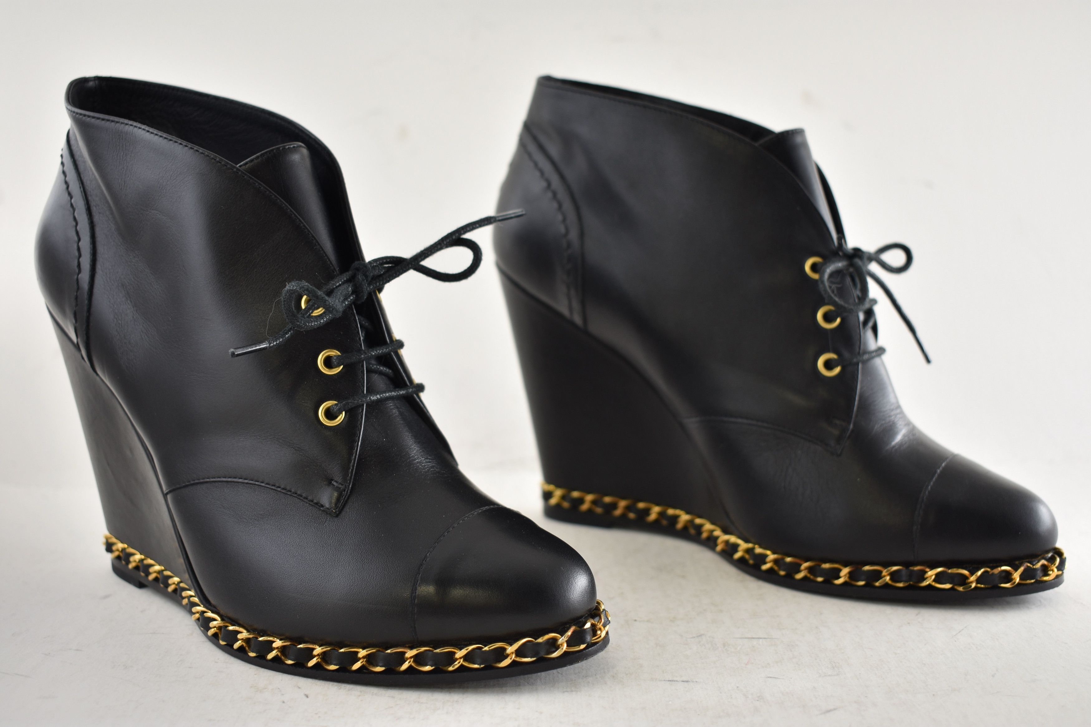Chanel Leather Gold Chain Around CC Logo Ankle Wedge Boot 38.5 Size US 8.5 / IT 38.5 - 3 Thumbnail