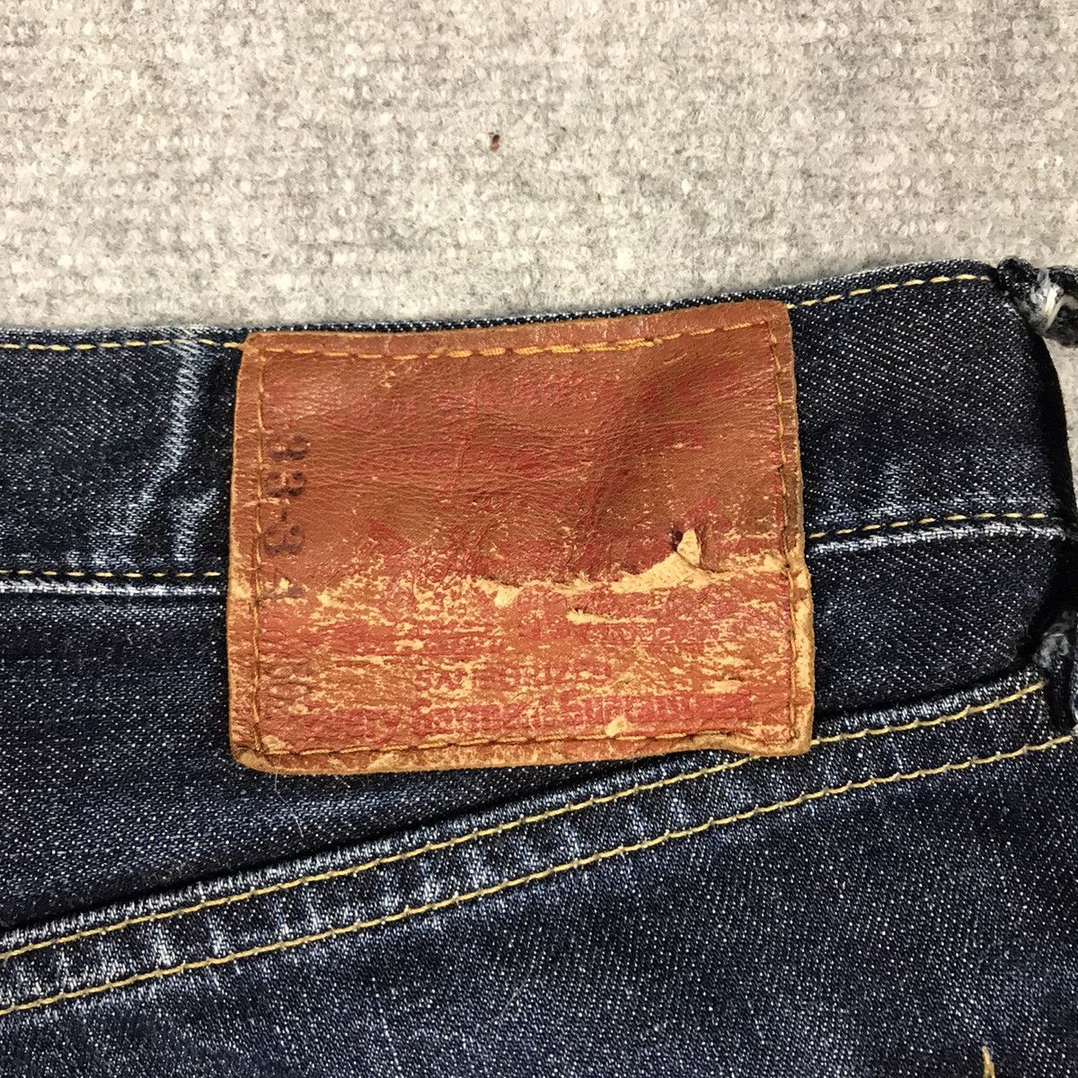 Levi's Vintage Clothing Levis Distressed denim blue jeans pants Size US 31 - 12 Thumbnail