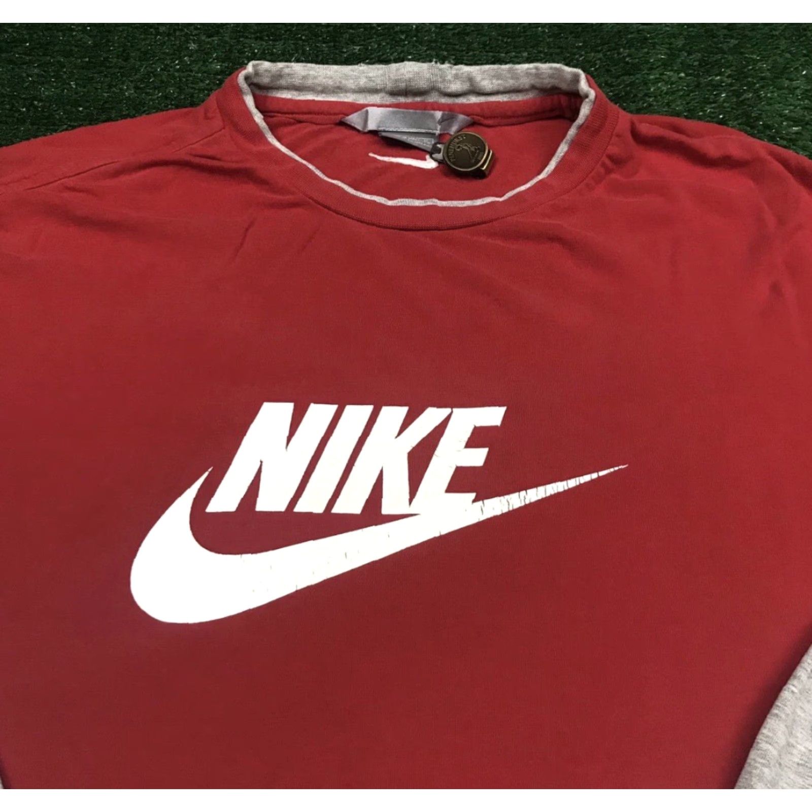 Nike VINTAGE Nike Shirt Mens Adult Medium Red Logo Swoosh Long Sleeve Crew Neck Regular Size L Size US L / EU 52-54 / 3 - 2 Thumbnail