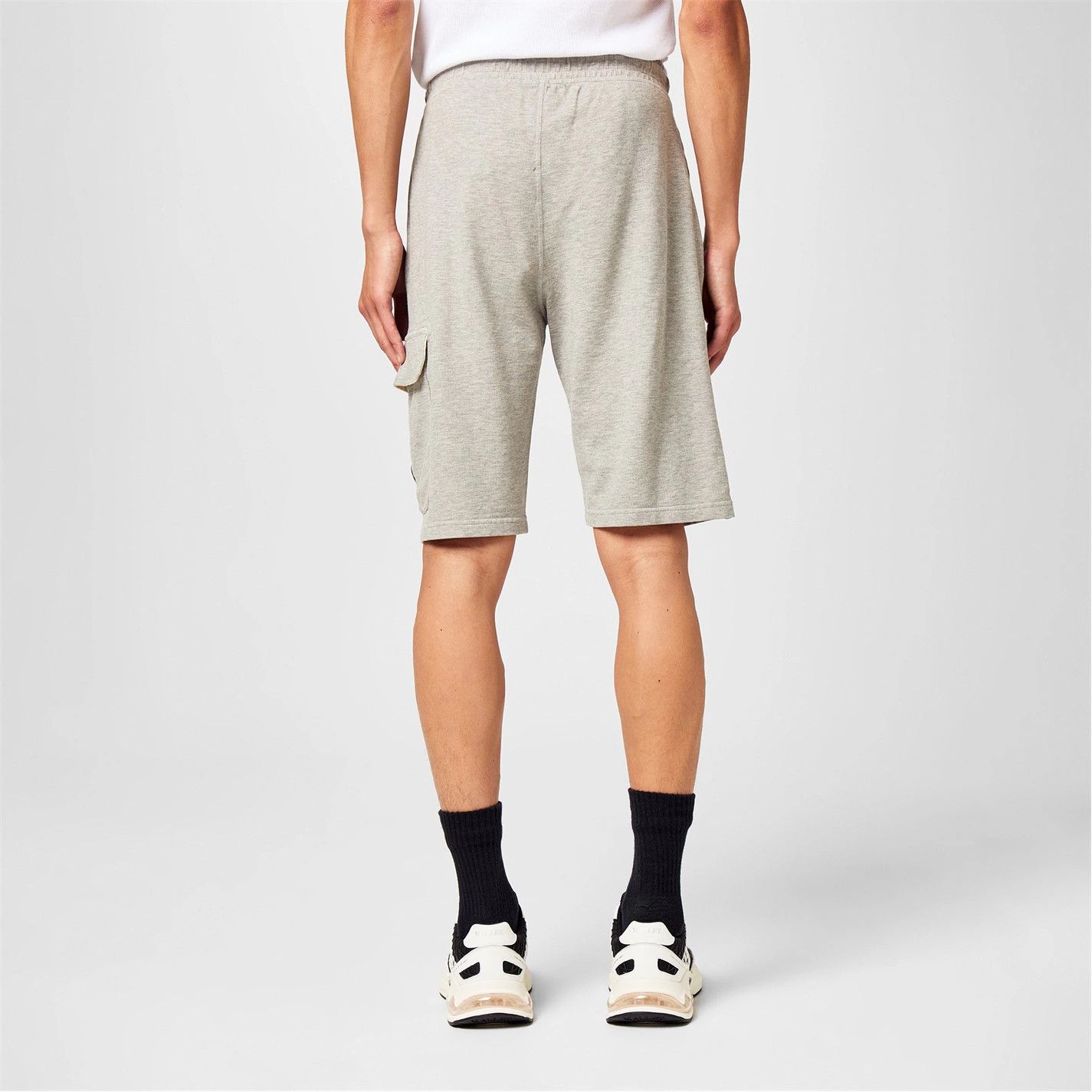 C.P. Company o1g2r1mq0426 Micro Lens Fleece Jogger Shorts in Grey Size US 30 / EU 46 - 4 Thumbnail