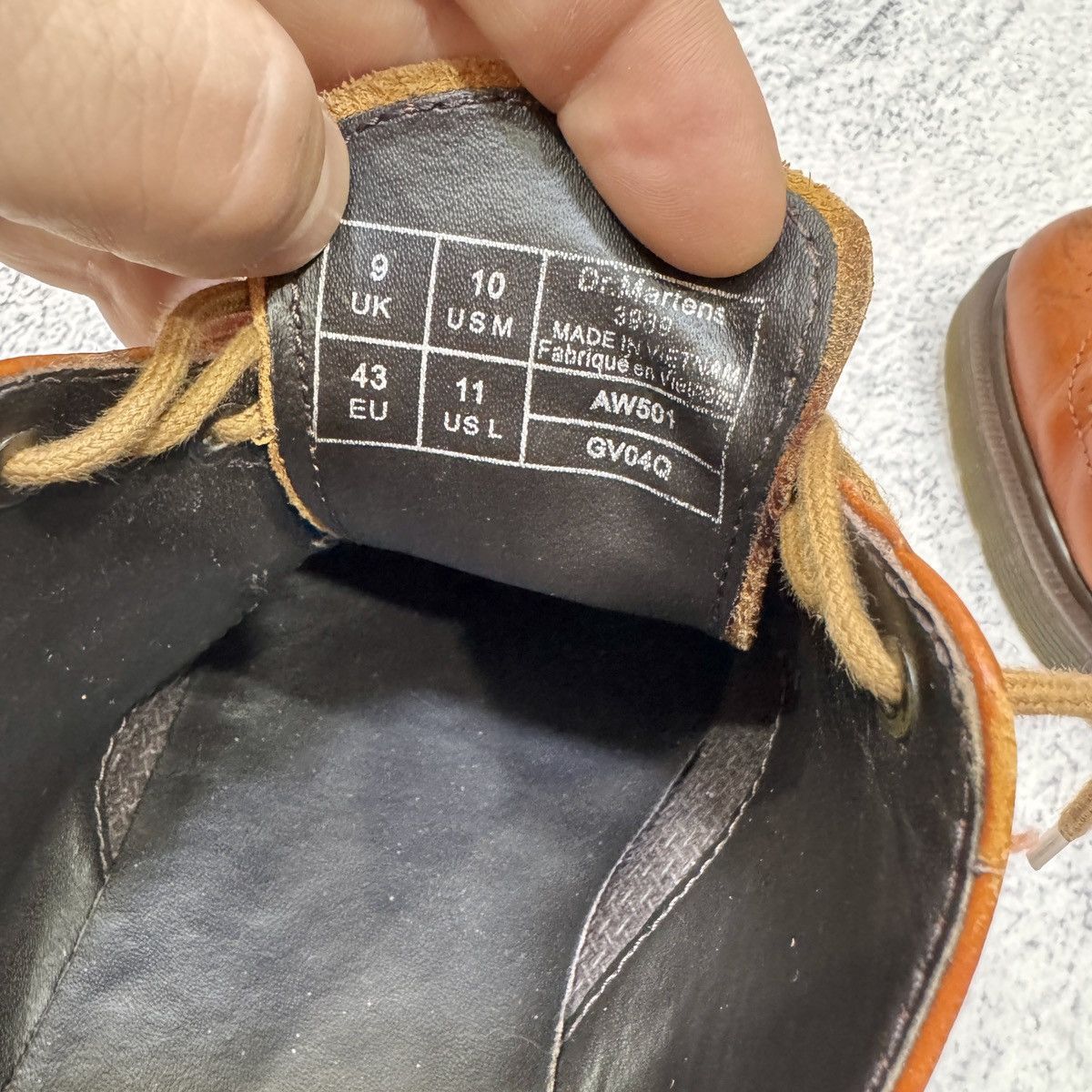 Dr. Martens Dr. Martens 3989 Tan Brown Brogues US10 UK9 EU43 Size US 10 / EU 43 - 9 Thumbnail