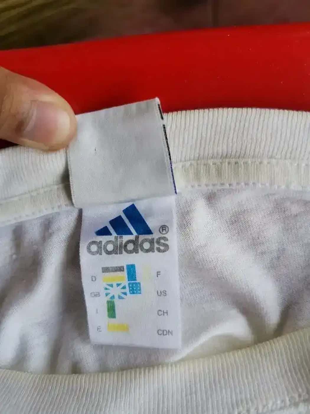 Adidas Vintage Adidas Detergent Doux T-shirt Size US M / EU 48-50 / 2 - 3 Thumbnail