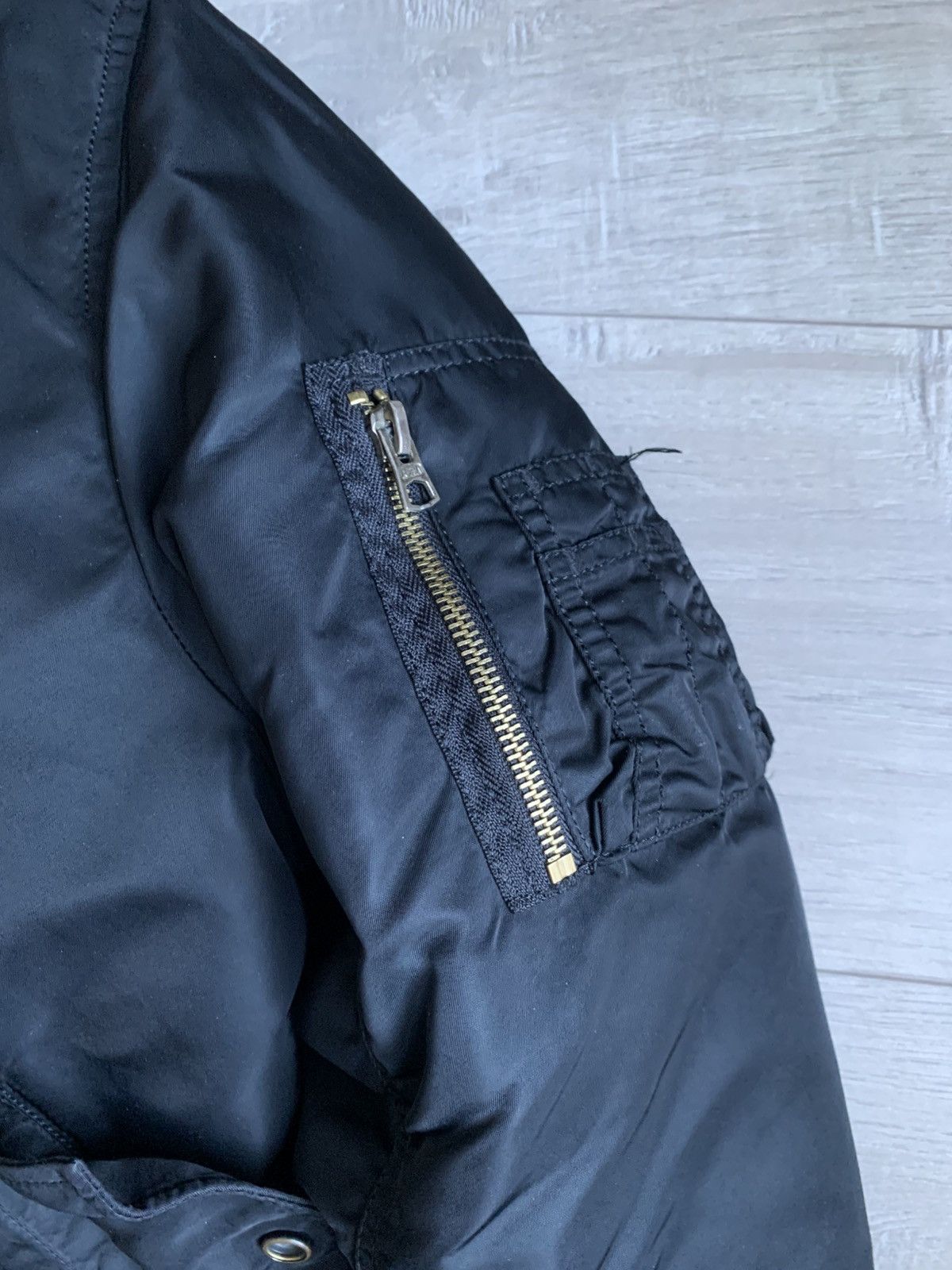 Alpha Industries Alpha industries vintage black reversible bomber Size US S / EU 44-46 / 1 - 2 Thumbnail