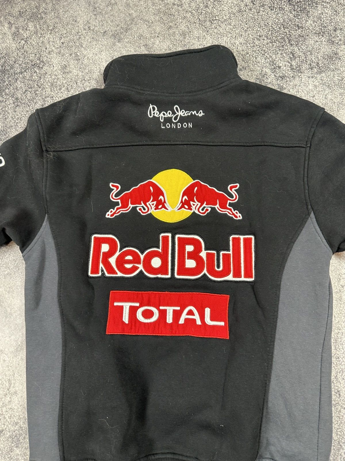 Red Bull Red Bull Pepe Jeans Logo Racing Jacket Formula 1 F-1 Rare M Size US M / EU 48-50 / 2 - 5 Thumbnail
