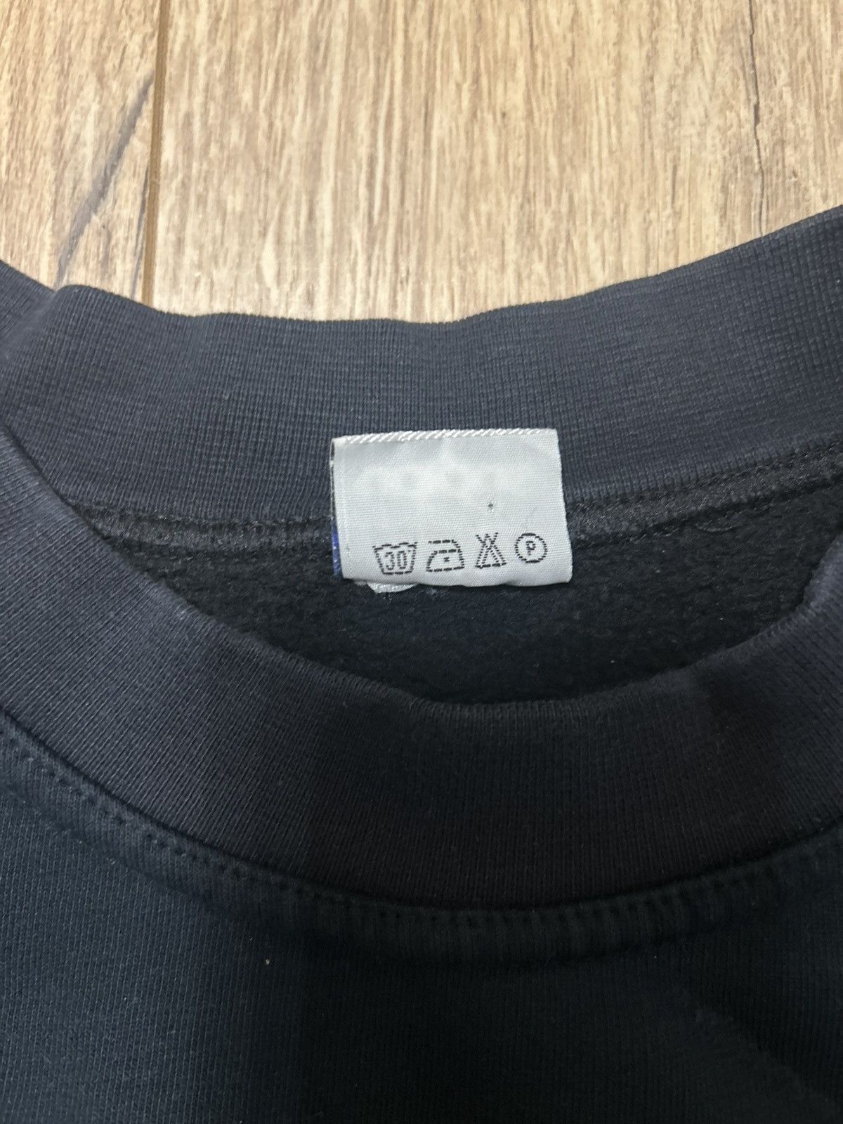 Adidas Adidas Vintage navy blue crewneck with logo on front Size US S / EU 44-46 / 1 - 5 Thumbnail