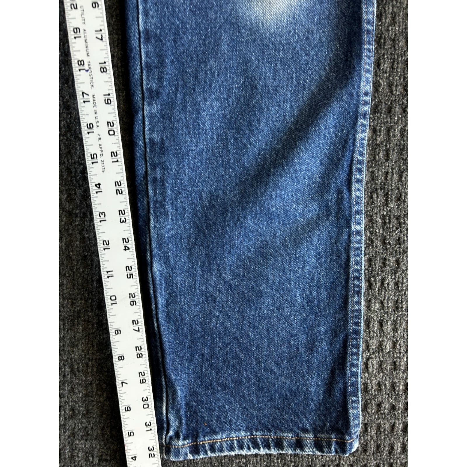 Wrangler VINTAGE Wrangler Jeans Regular Straight Fit 33 x 32 Blue Distressed Pockets 5-Pocket Logo Men's Wrangler 96501MR Denim Cotton United States Size US 33 - 5 Thumbnail
