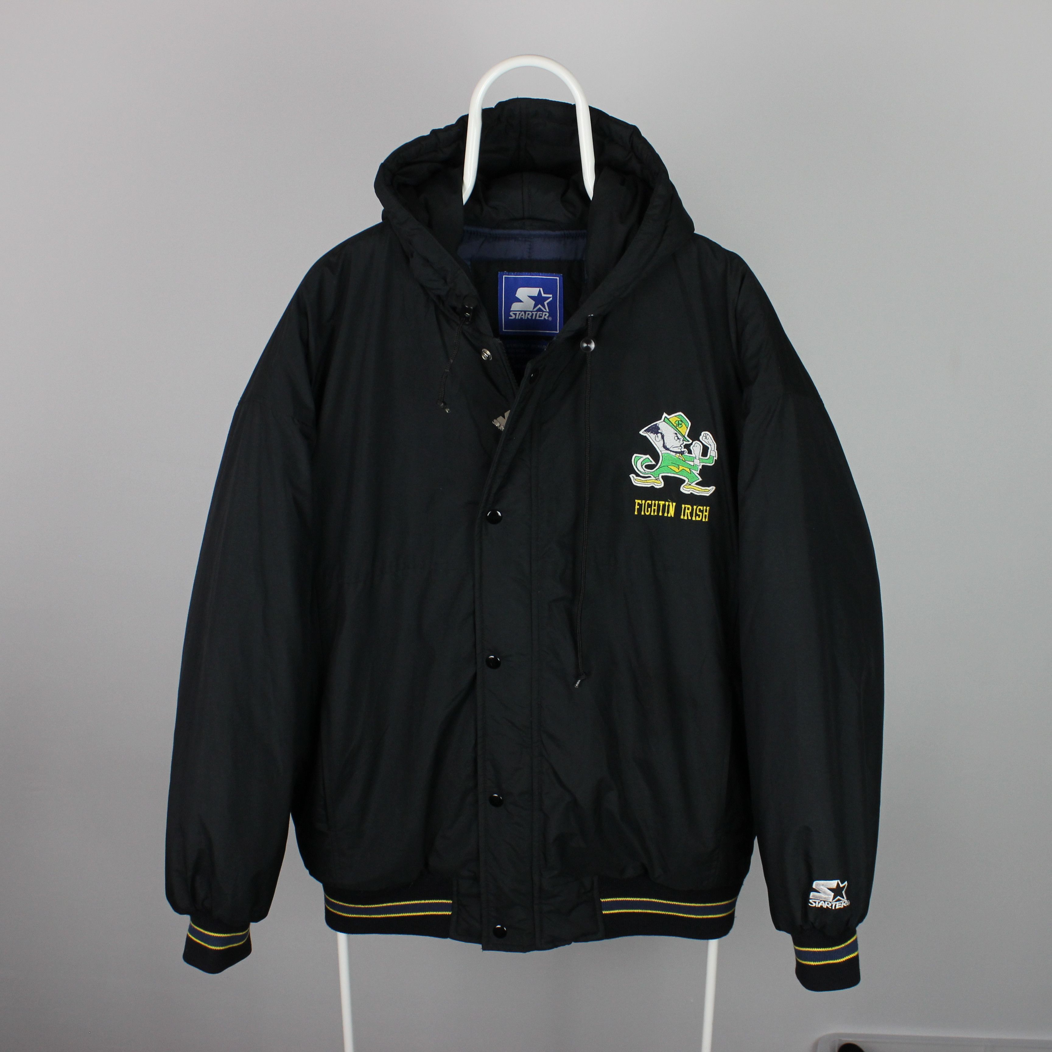 Starter Starter SPELL OUT Hooded Jacket Notre Dame Fighting Irish XL Size US XL / EU 56 / 4 - 6 Thumbnail