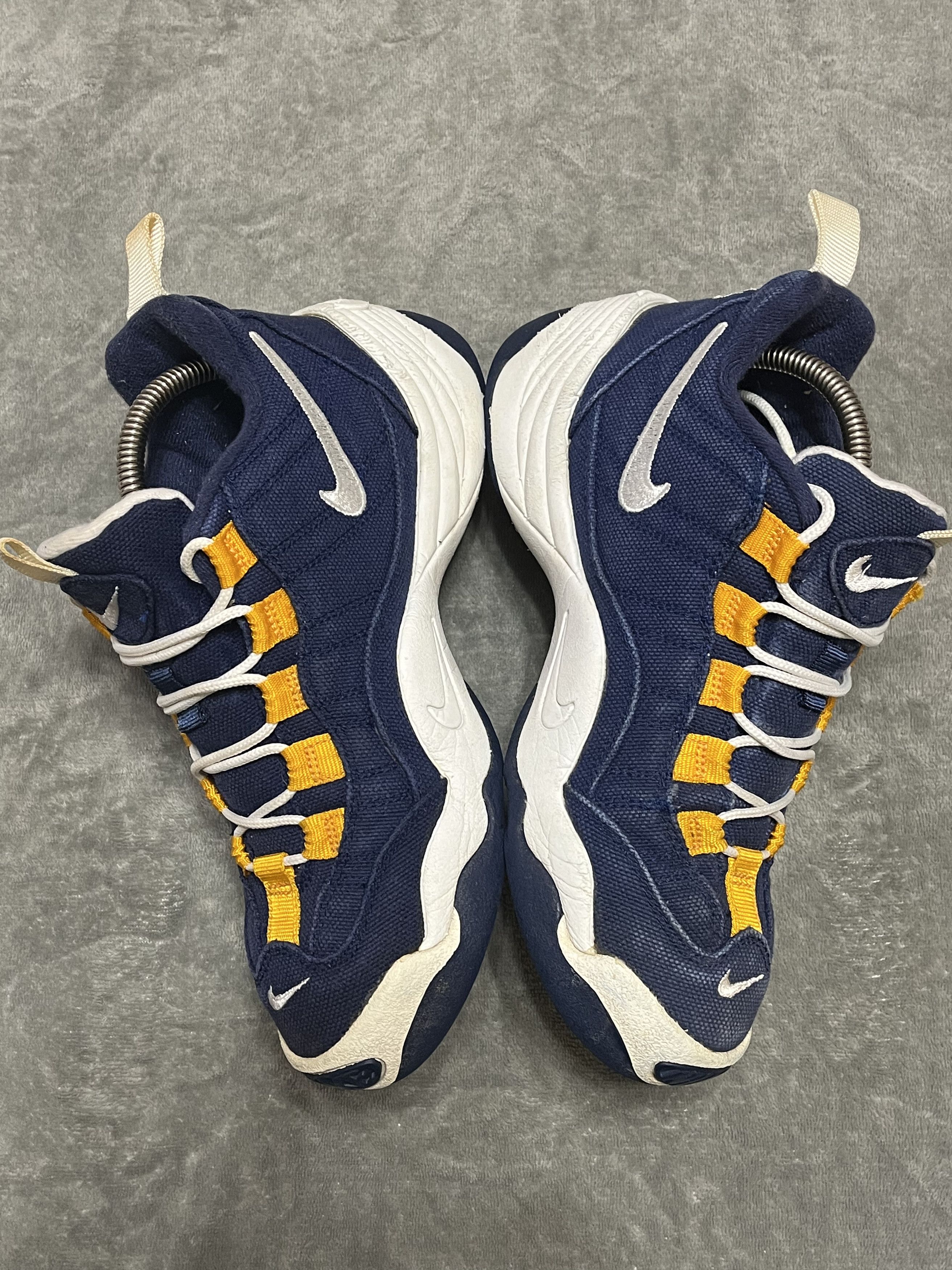 Nike × Vintage Vintage 1997 Nike Air B-Que Midnight Navy/White-Taxi US7 Size US 7 / EU 40 - 3 Thumbnail