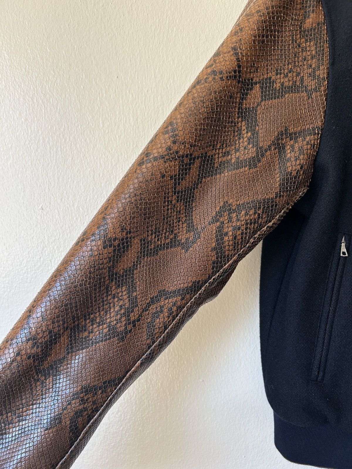 Dries Van Noten Dries Van Noten Snakeskin Bomber Jacket Size US L / EU 52-54 / 3 - 3 Thumbnail